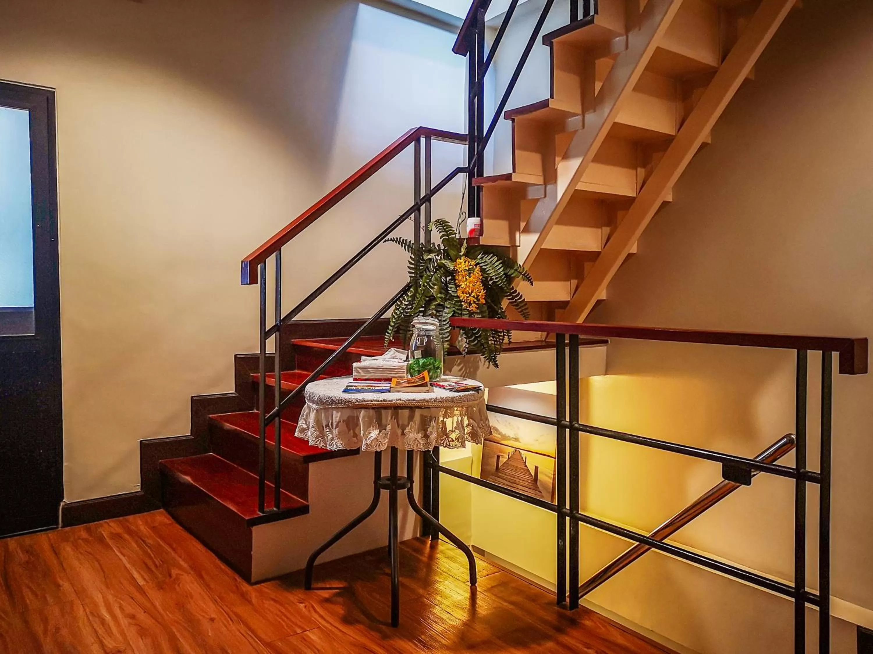 Area and facilities in The Cube Sathorn Boutique Hotel เดอะ คิวบ์ สาทร บูติค โฮเทล Near BTS Surasak