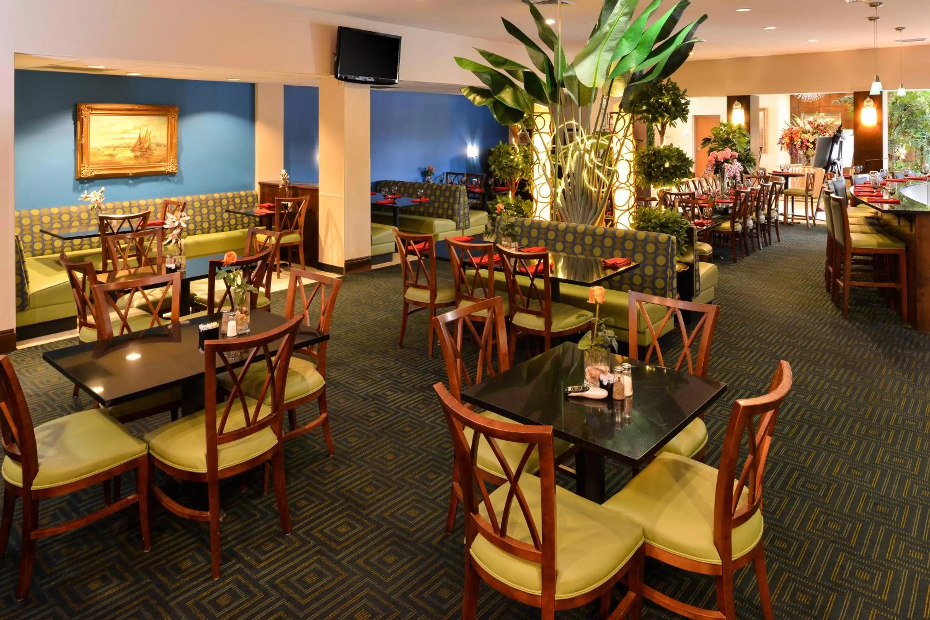 Lounge or bar in Holiday Inn Montgomery South Airport by IHG