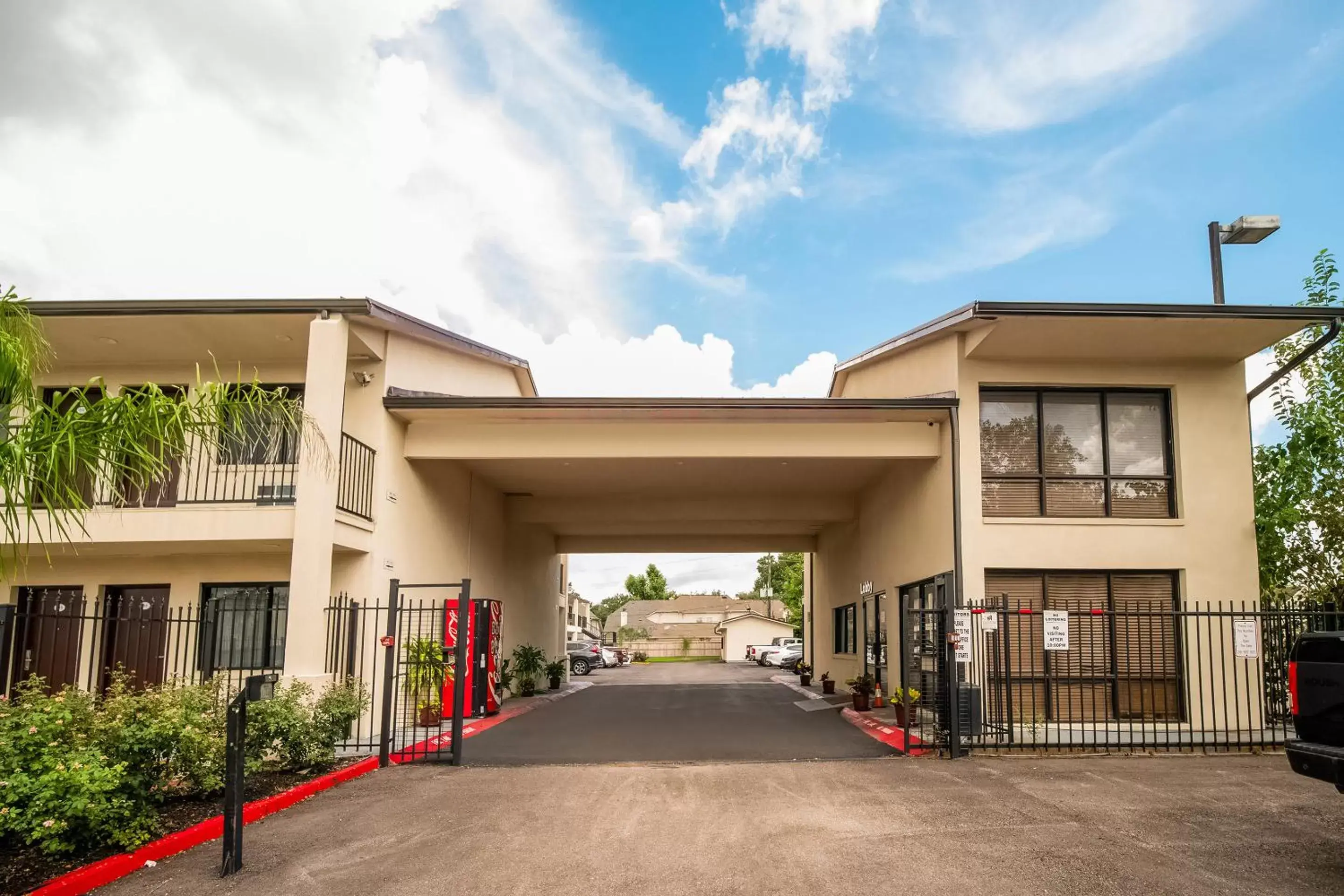 OYO Hotel Houston N Fm-1960 Champions TX OYO Hotel Houston N Fm-1960 Champions TX