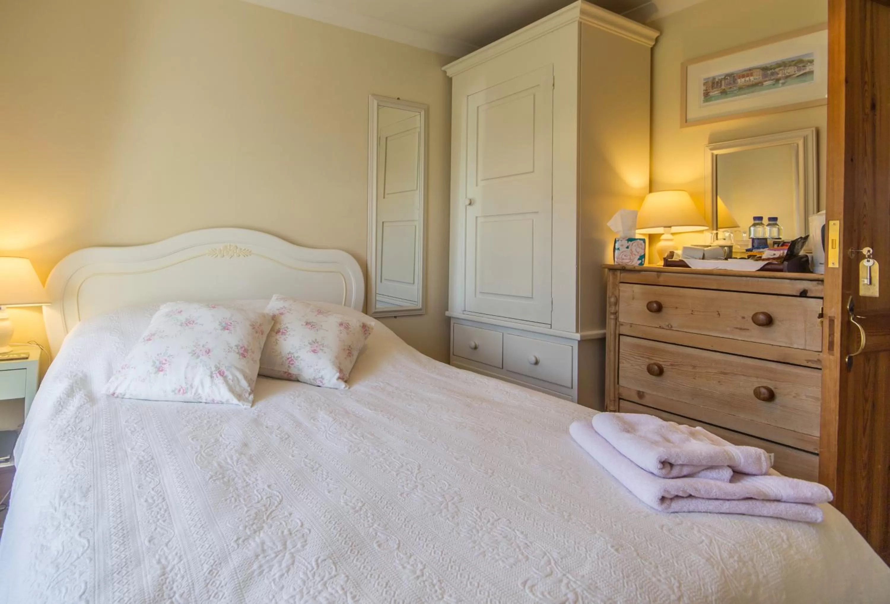 Coffee/tea facilities, Bed in Treweens