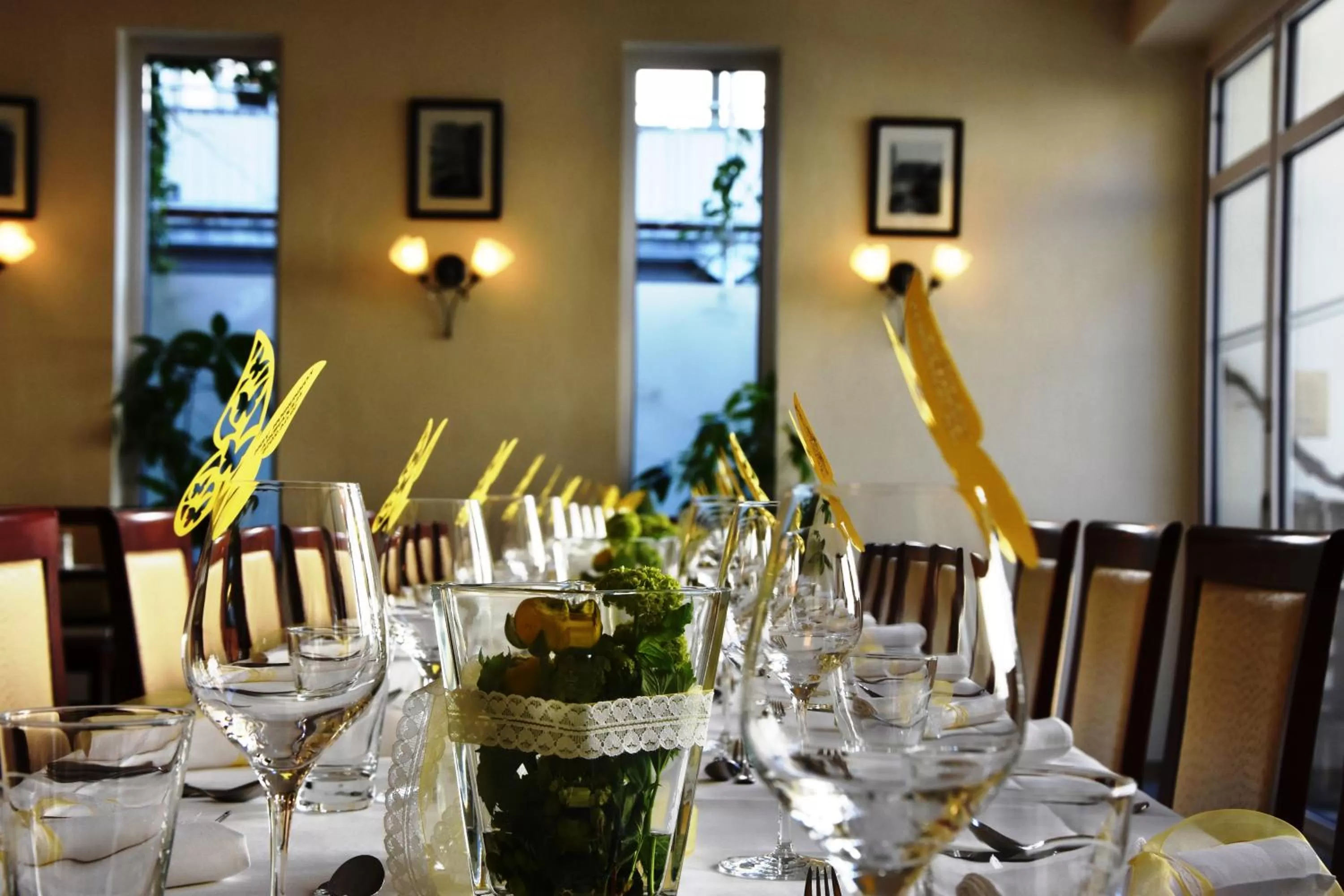 Restaurant/places to eat in Hotel Europa