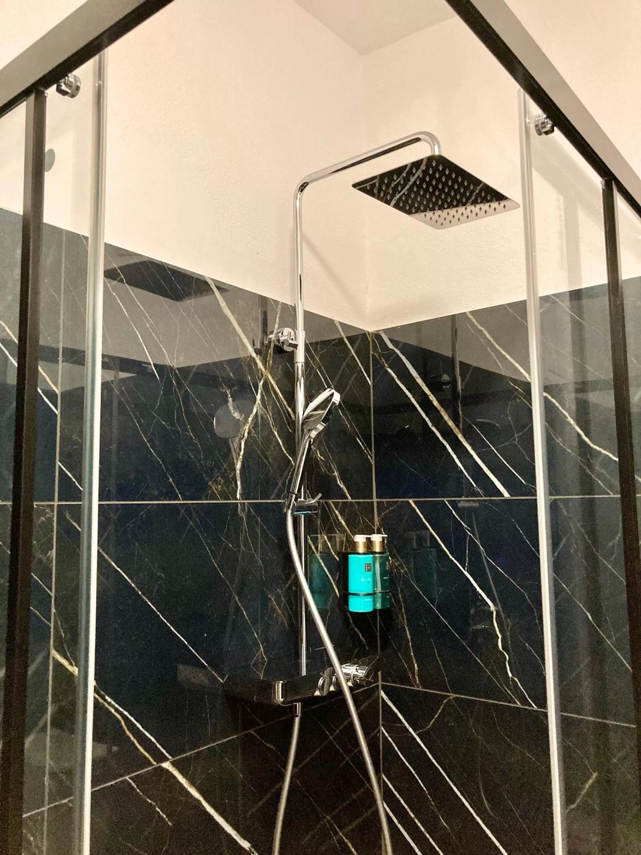 Bathroom in Le Sakura