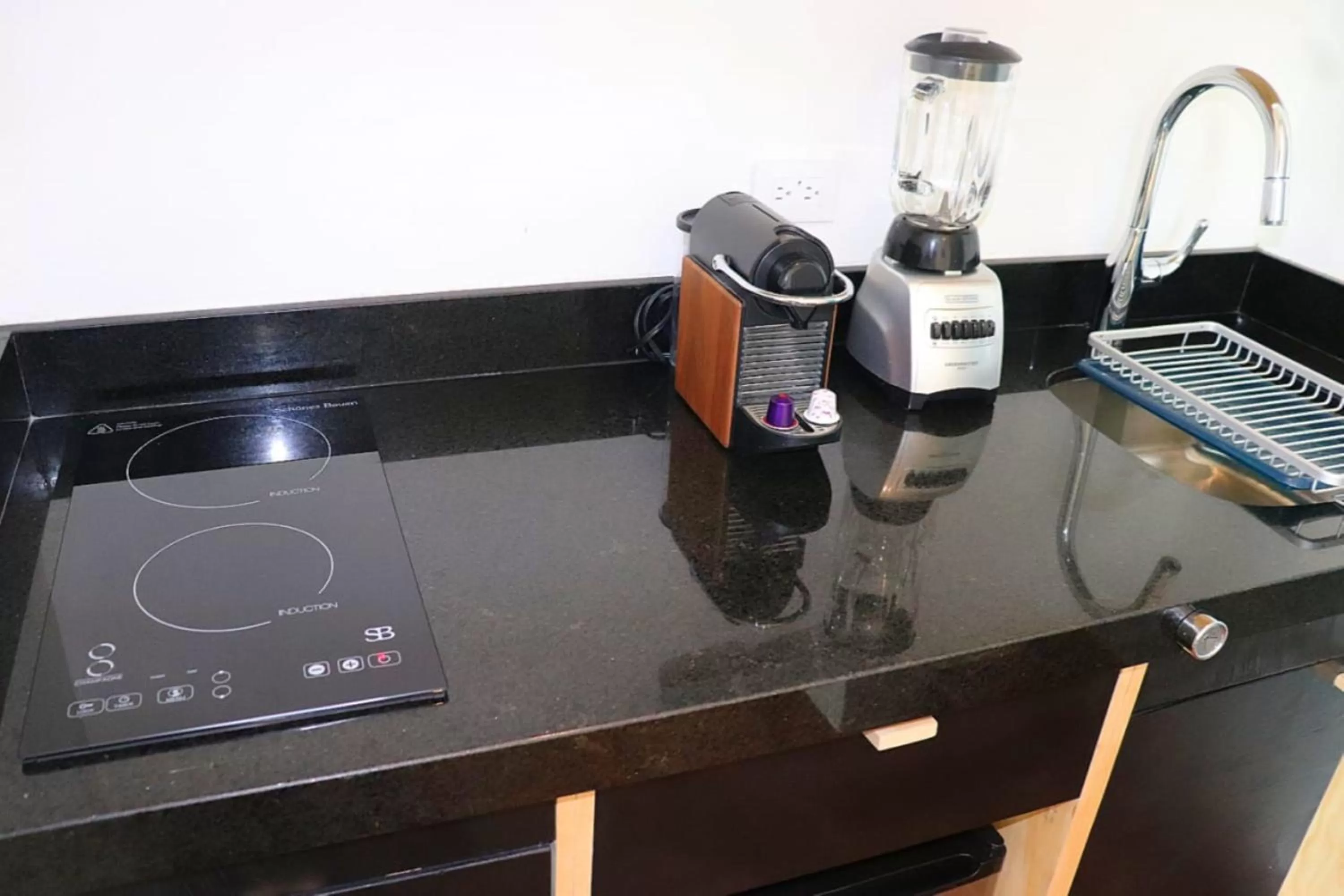 Kitchen or kitchenette in Casa Gem B&B