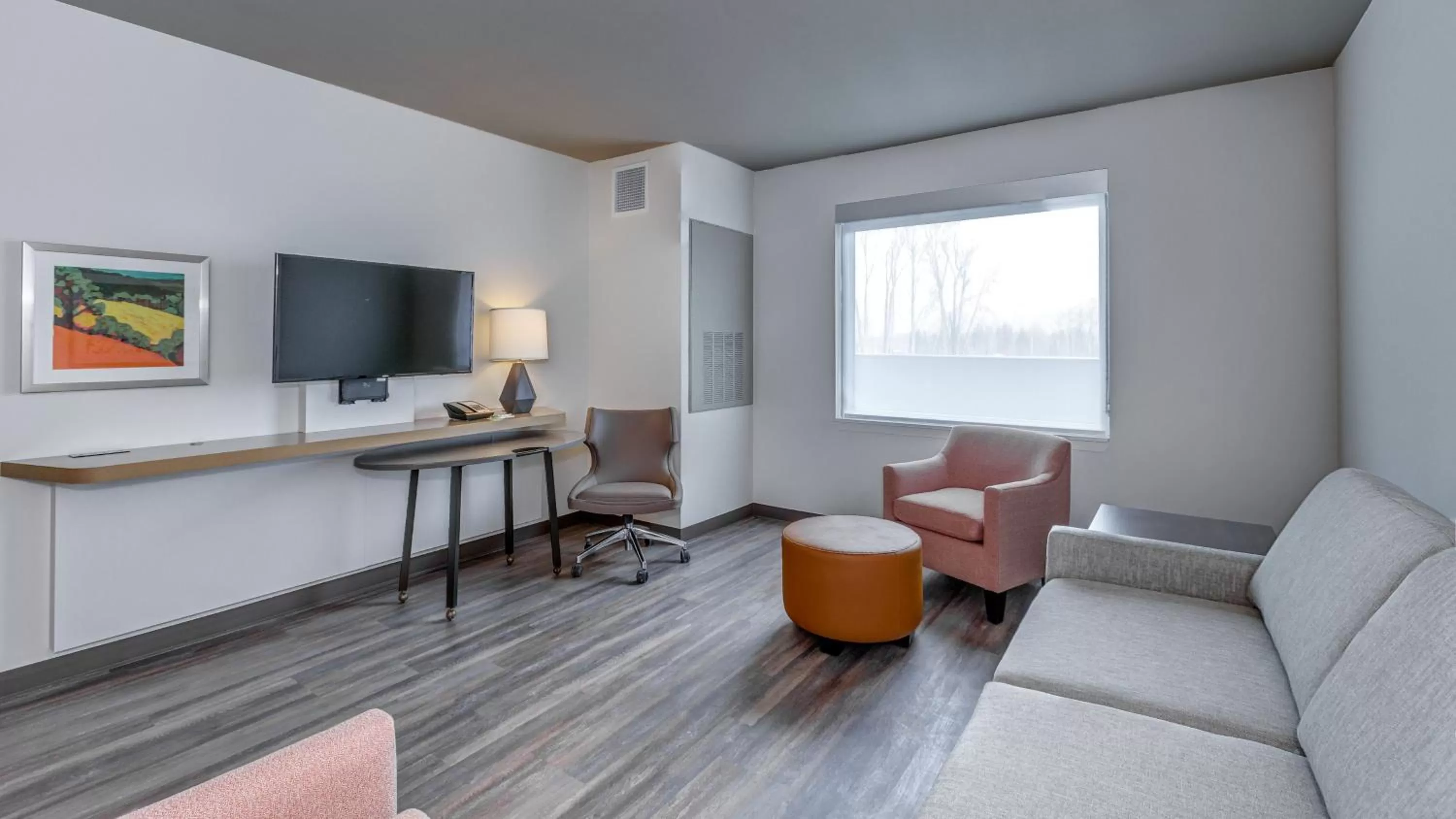 Living room in Holiday Inn & Suites Bellingham by IHG