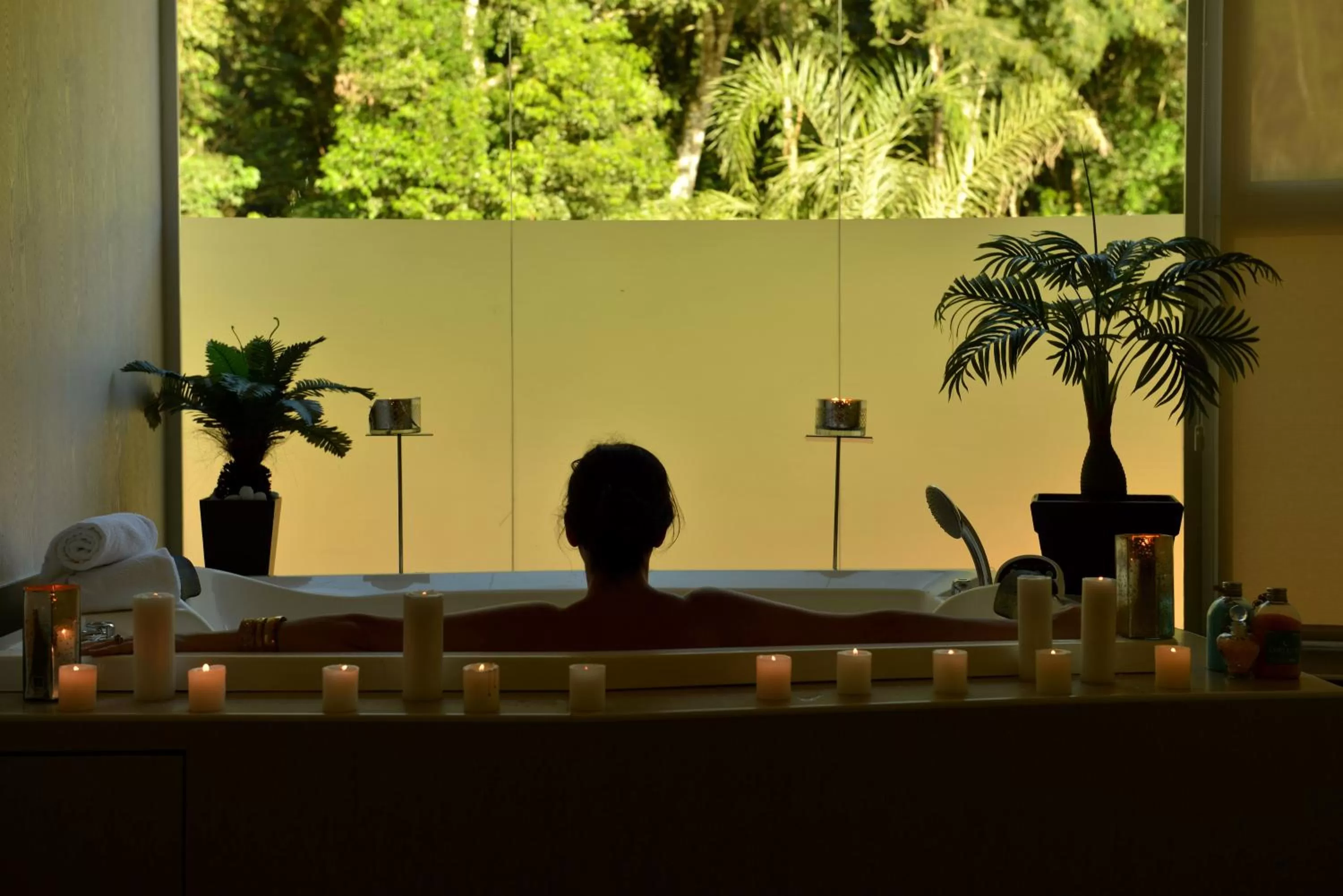 Hot Tub in Falls Iguazú Hotel & Spa