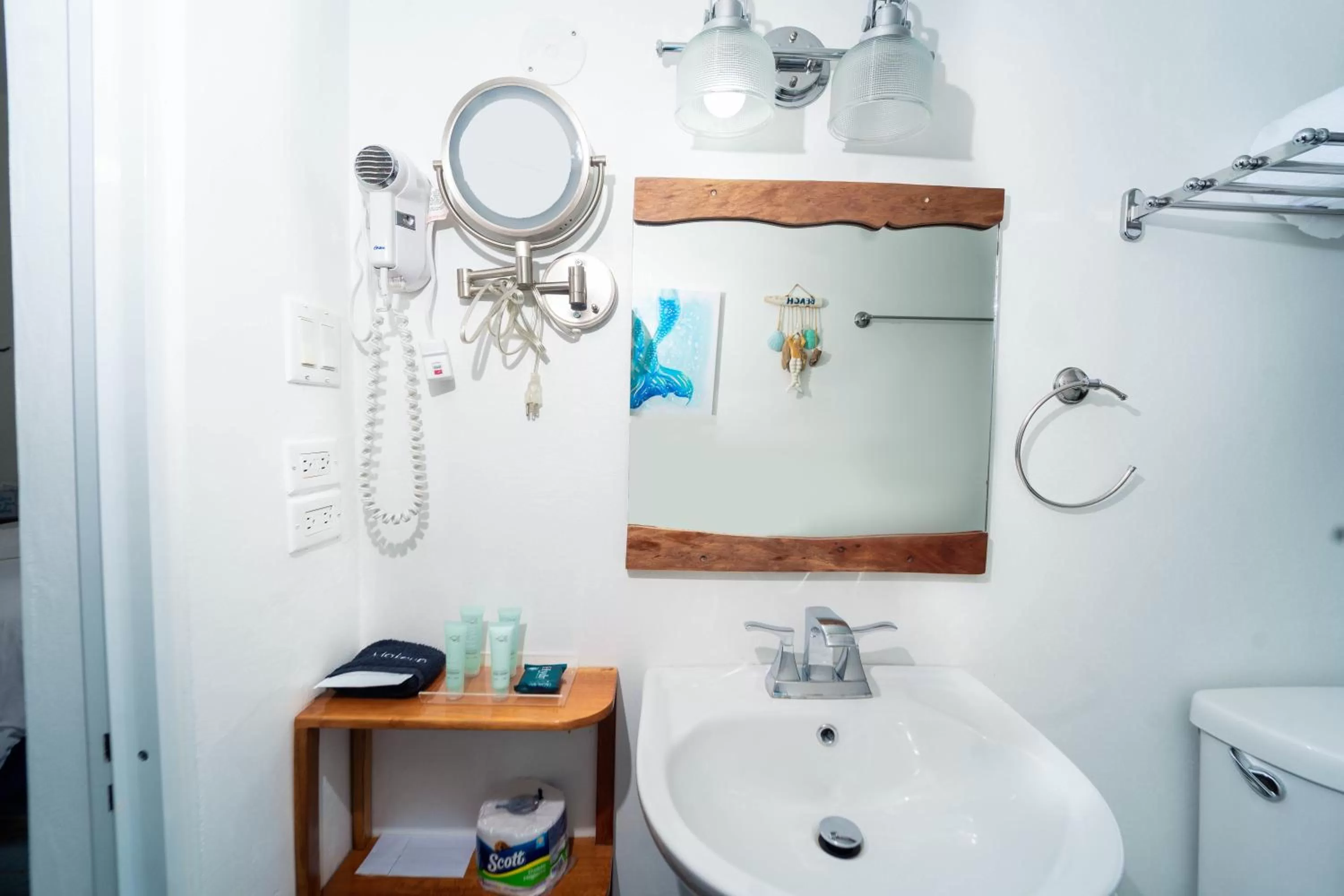 Bathroom in Blue Skies Beach Resort