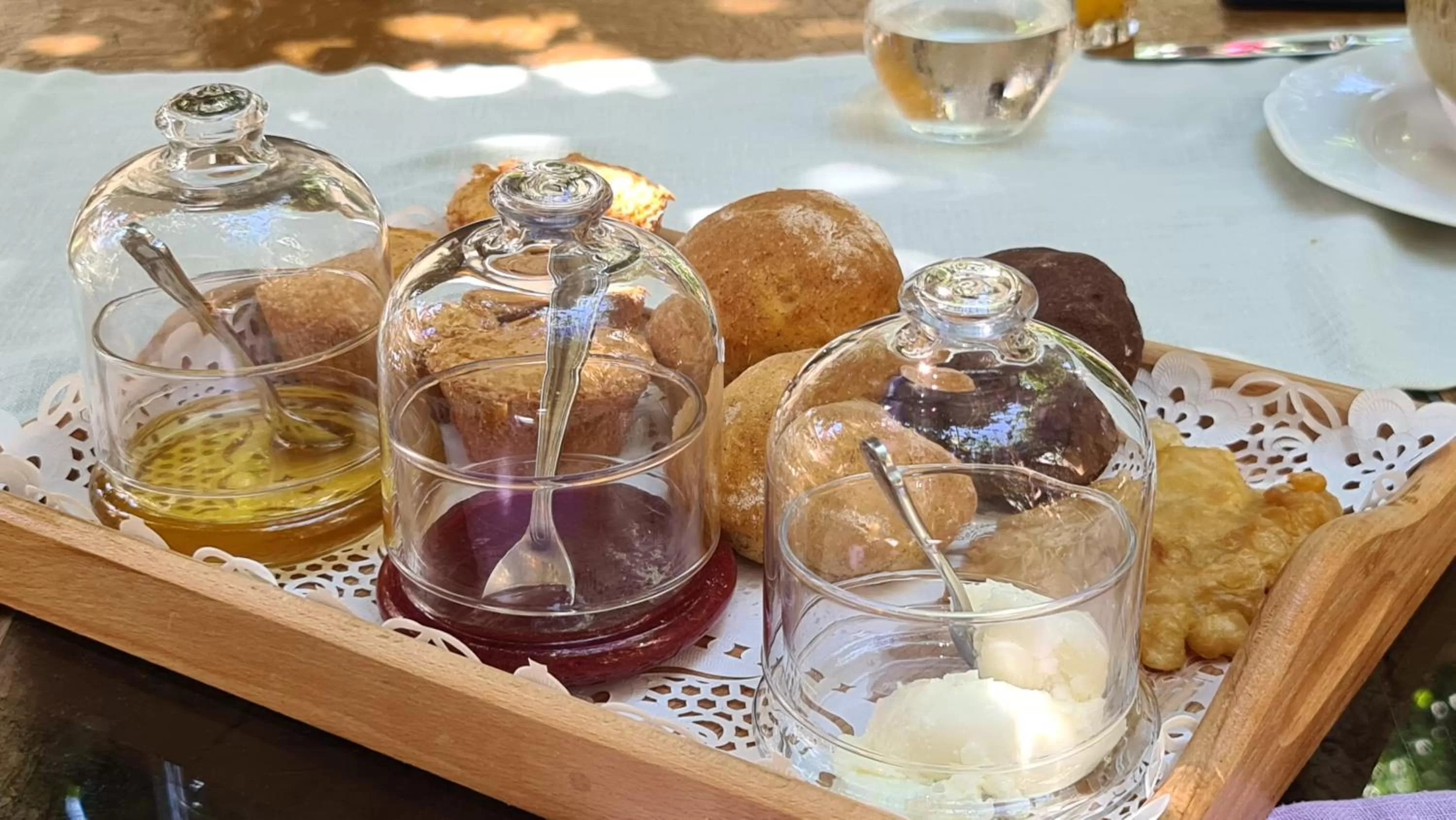 Breakfast in Sutor Chic Manor hotel