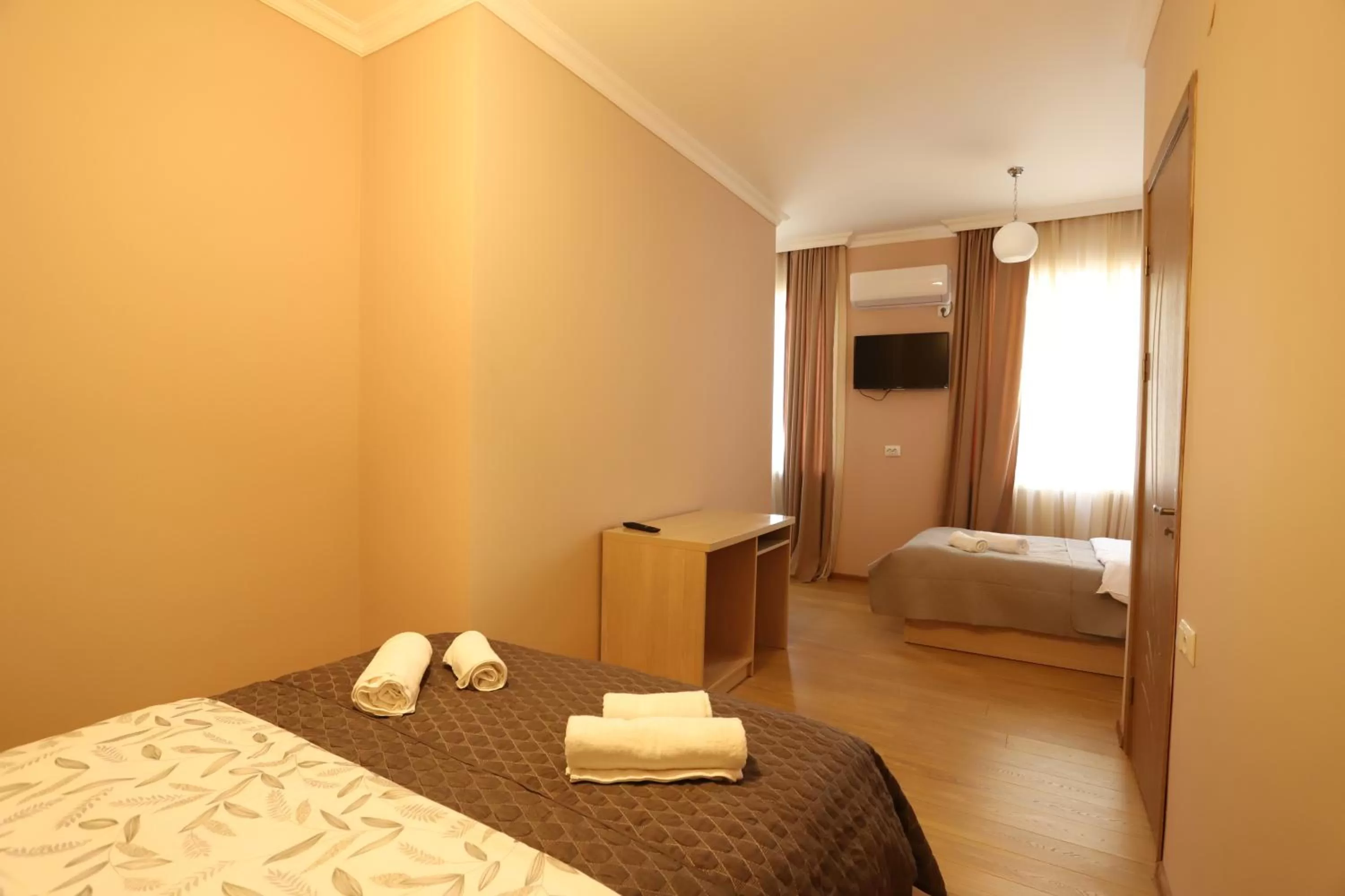 Bed in Hotel Hollywood