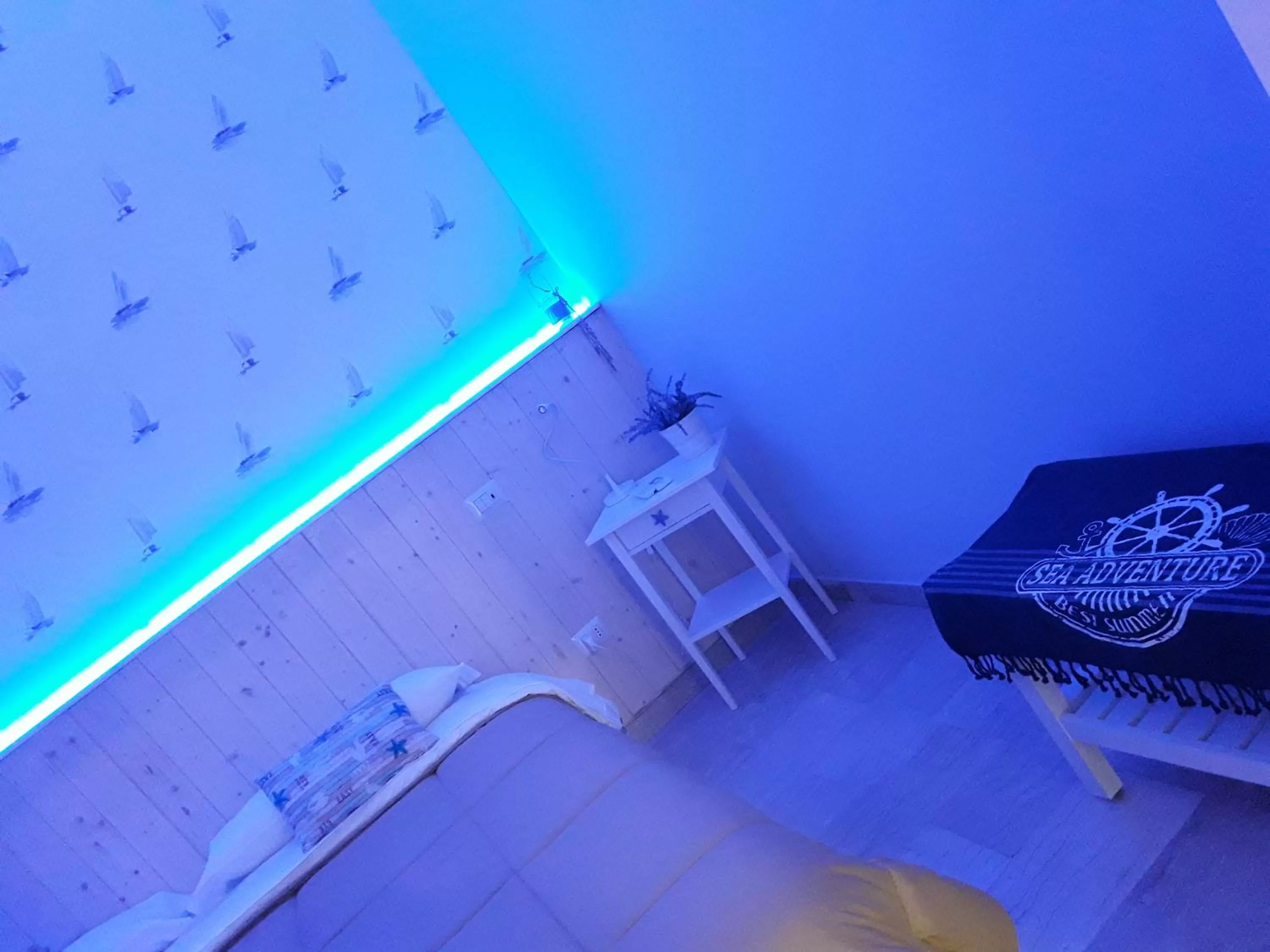 Spring, Bed in B&B VelAmare