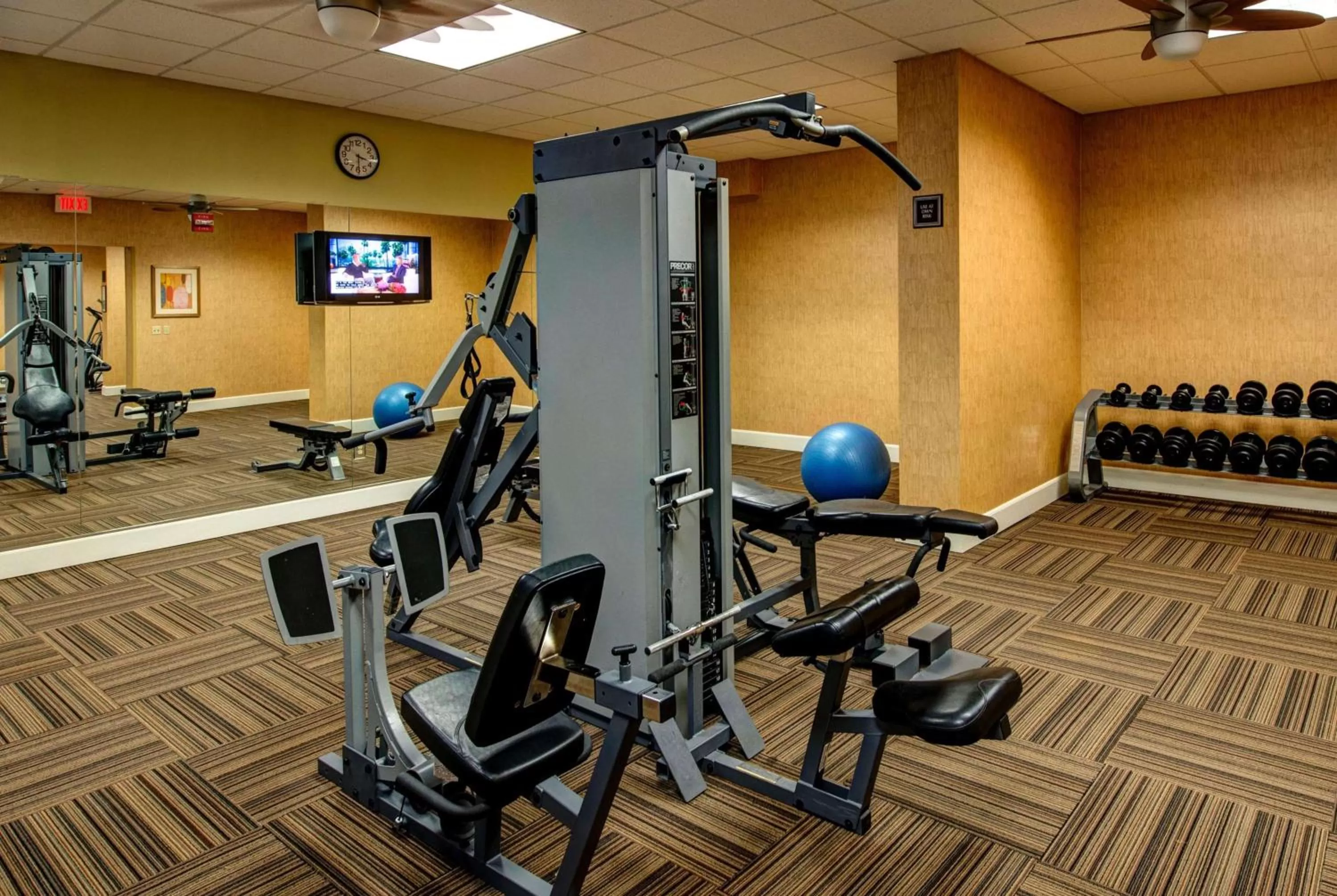 Fitness centre/facilities in The Rockville Hotel, a Ramada by Wyndham