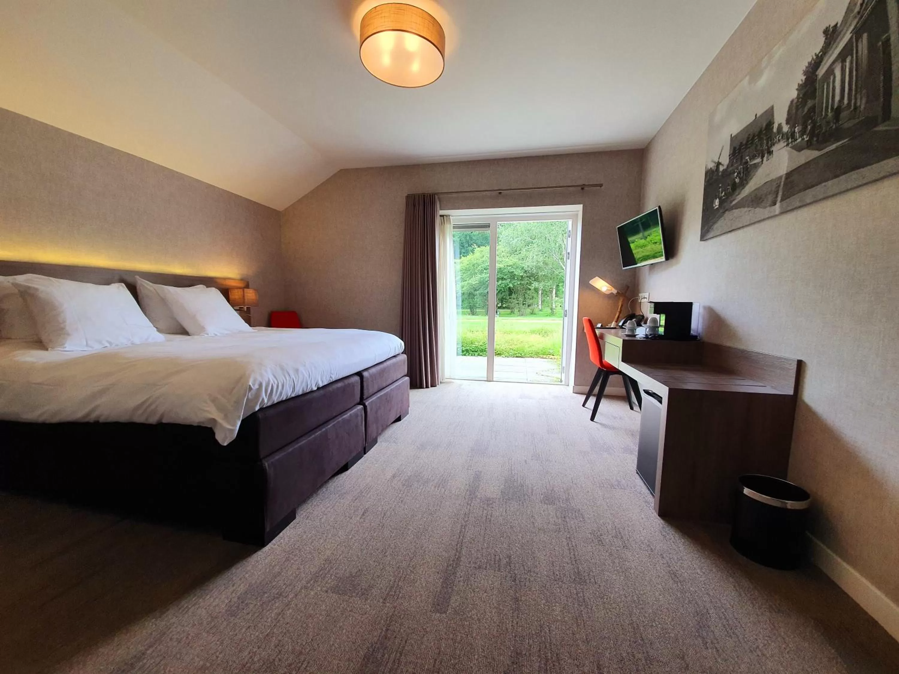 Bed in Schaluinenhoeve