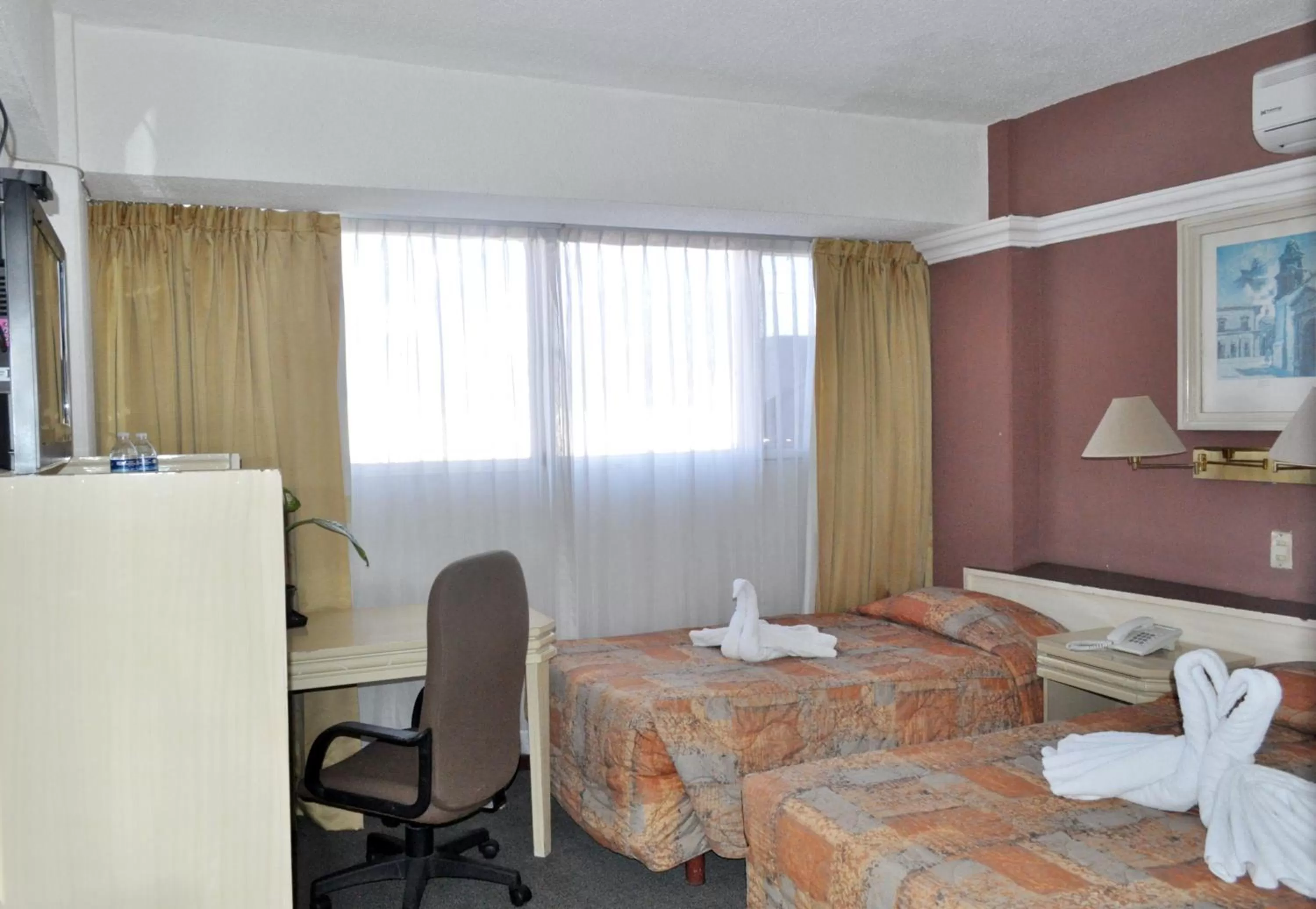 Staff, Bed in Hotel María Teresa