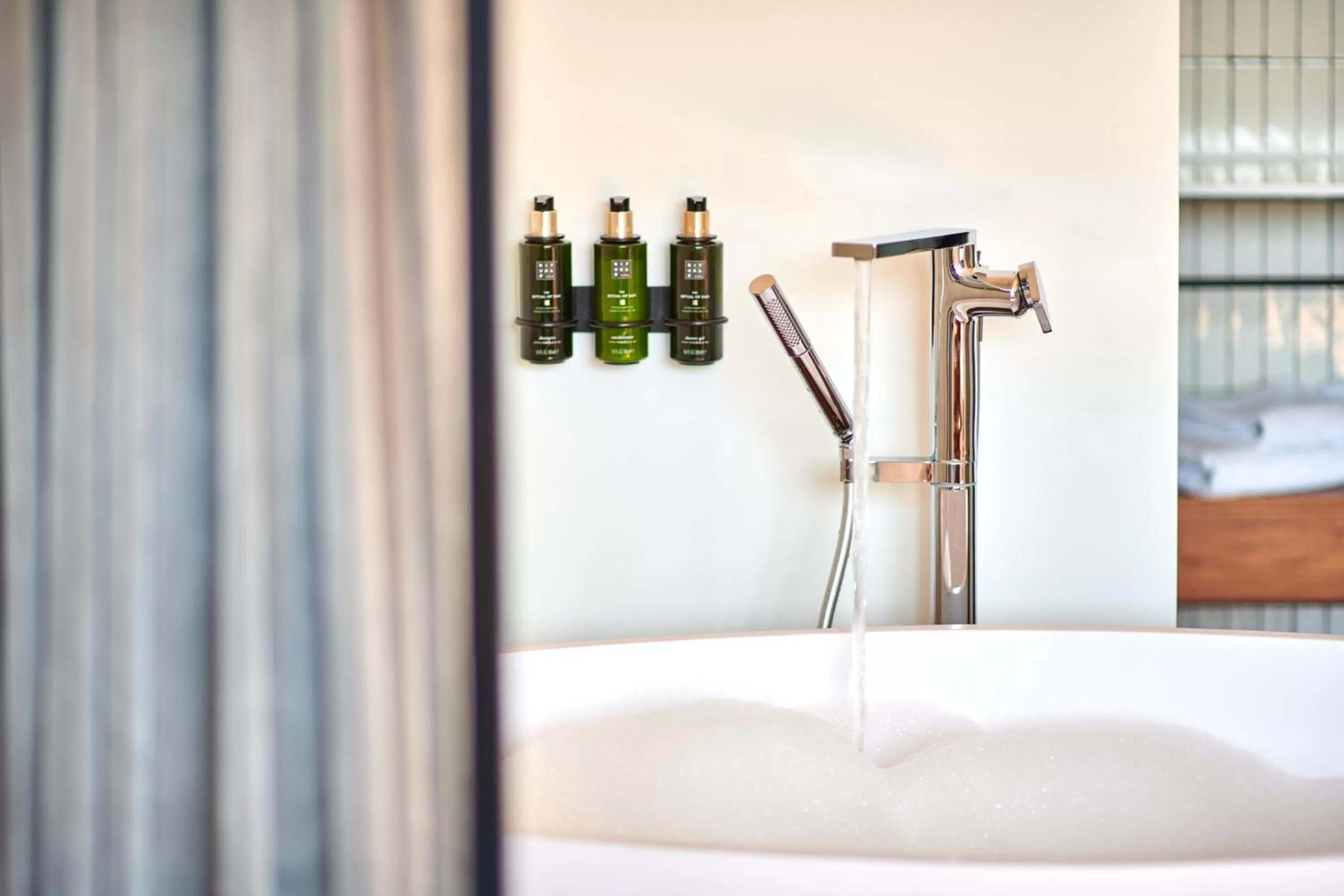 Bathroom in Melia White House Hotel