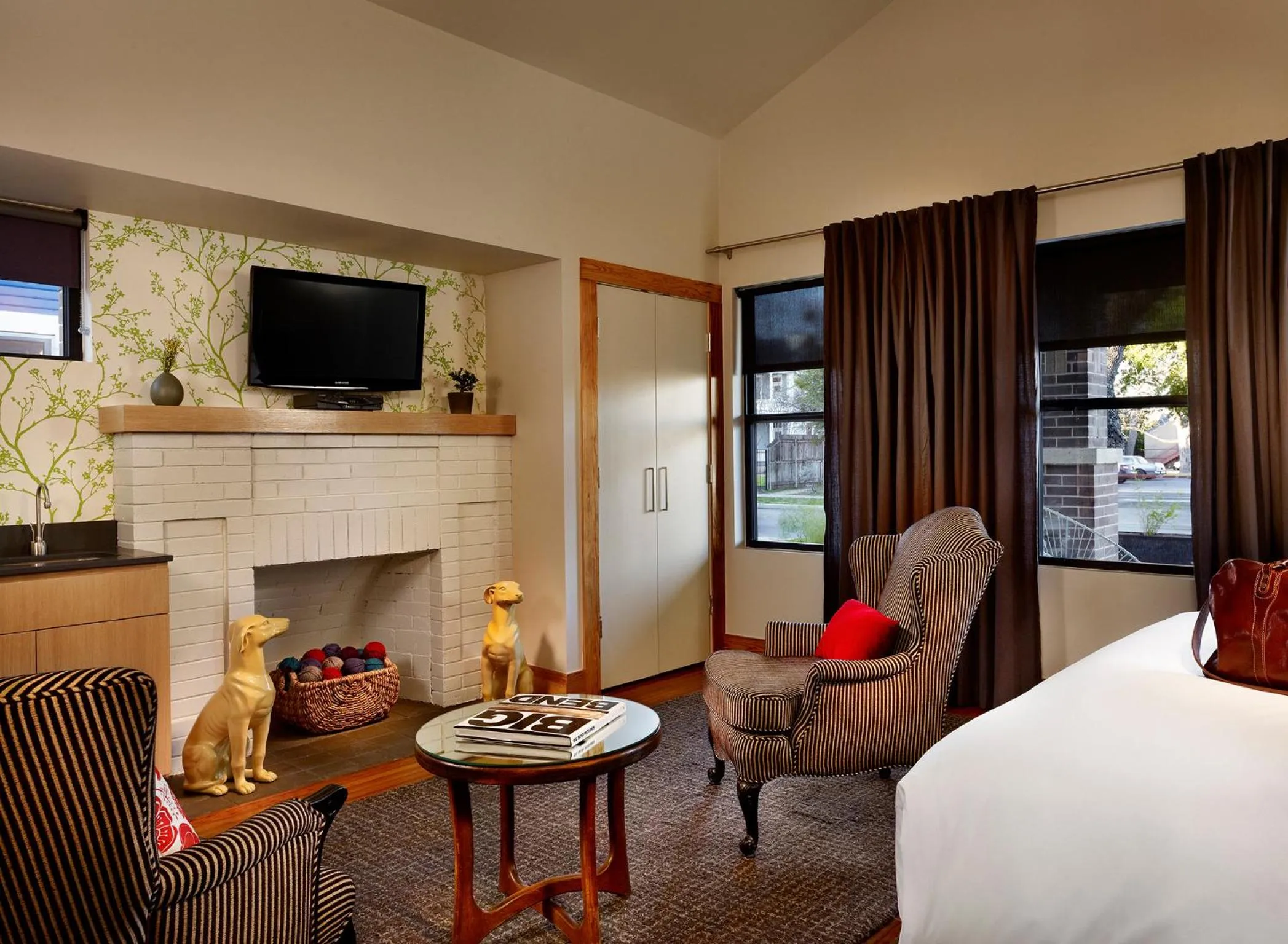 King Room - Disability Access in Heywood Hotel