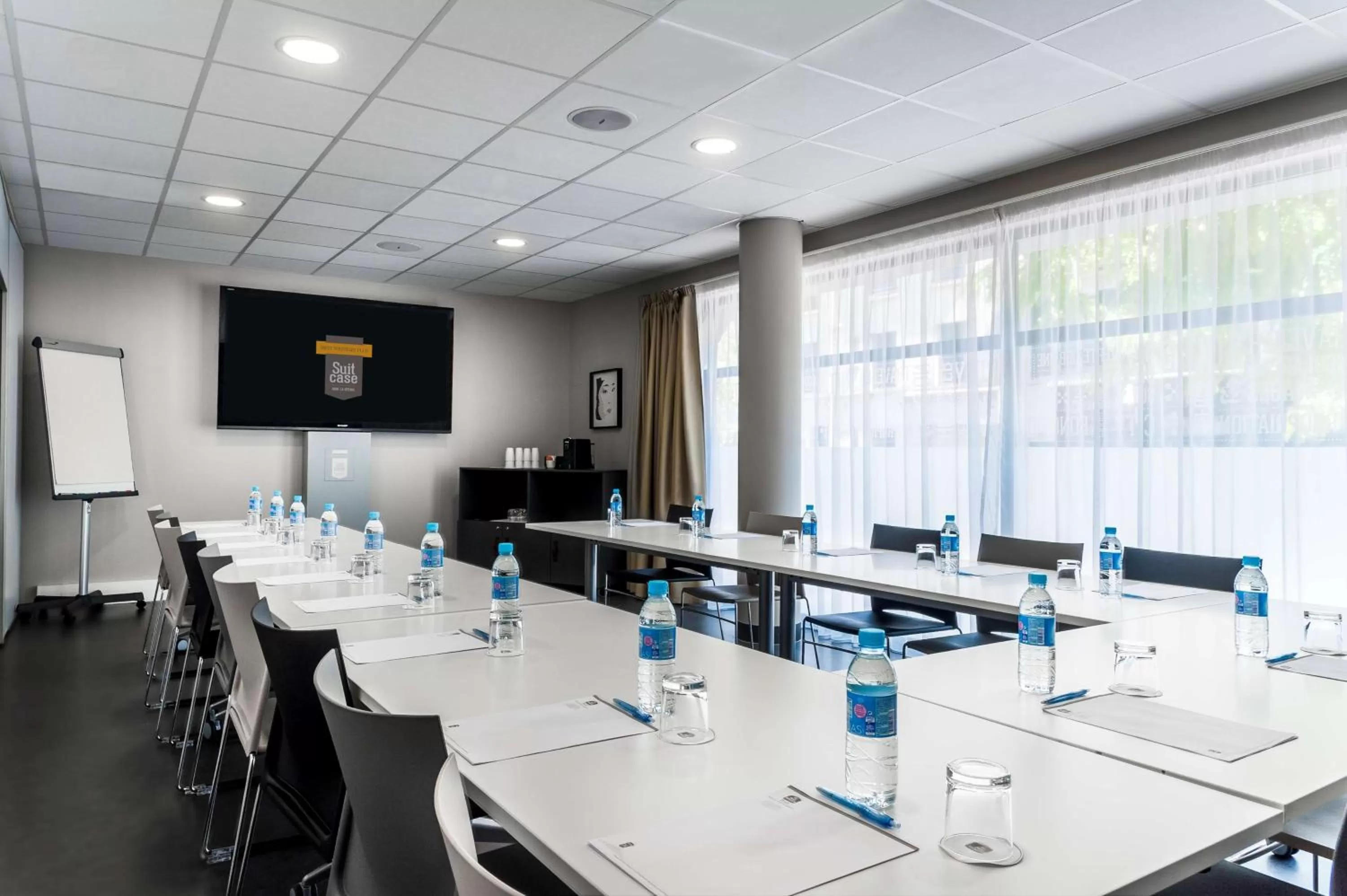 On site in Best Western Plus Suitcase Paris La Défense