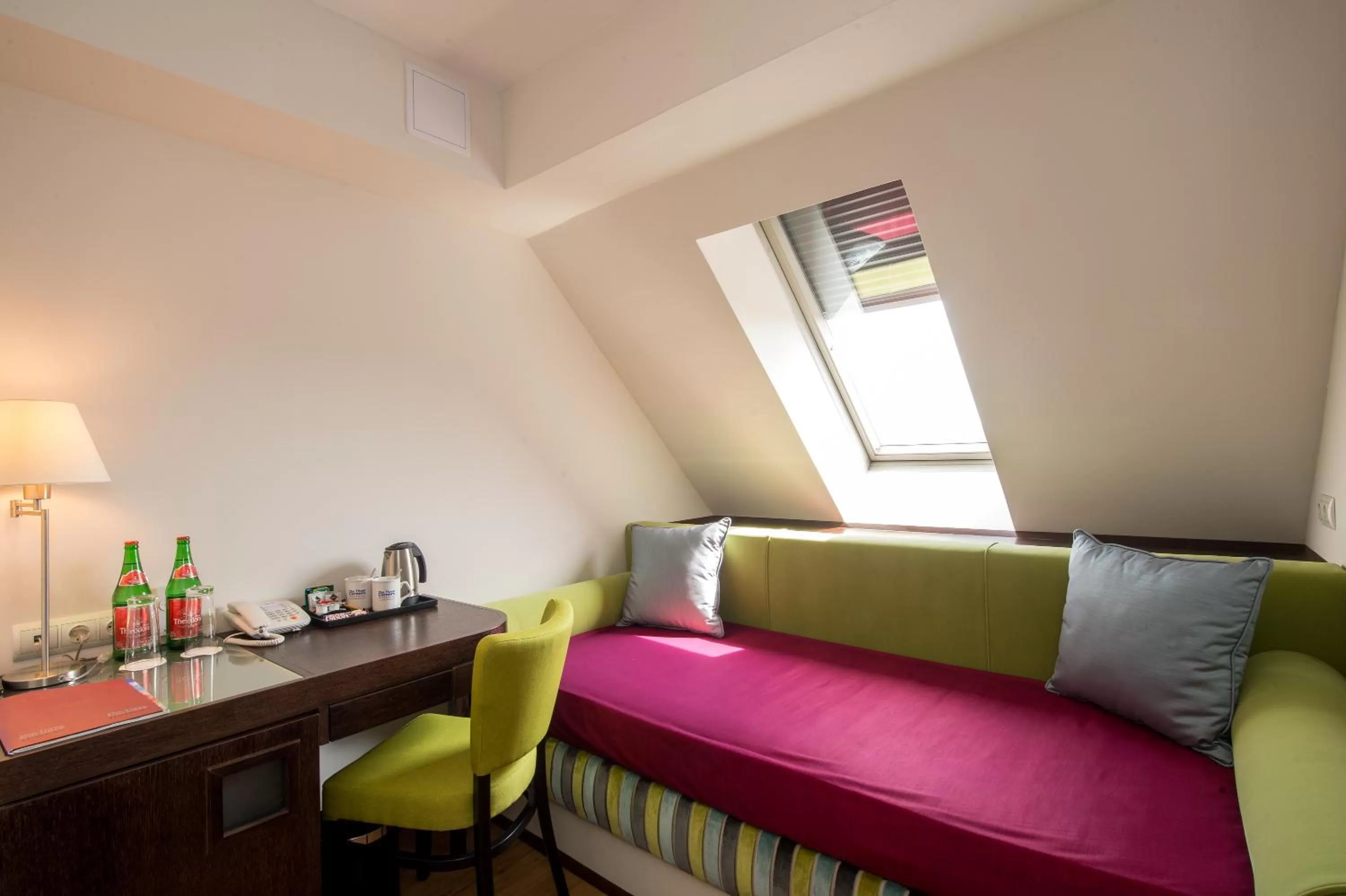 Food and drinks in Three Corners Hotel Art