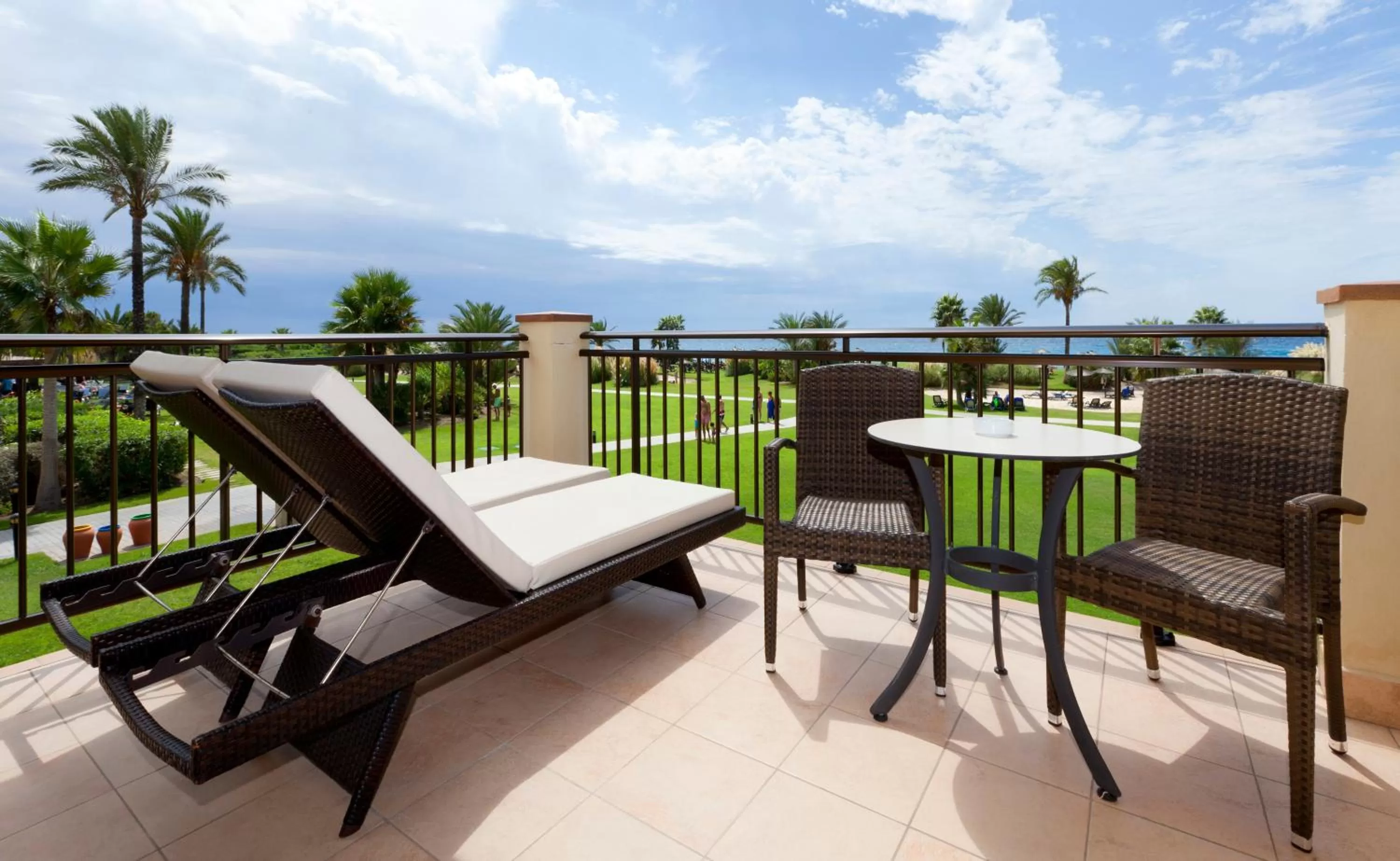 Junior Suite with Sea View in Impressive Playa Granada Golf