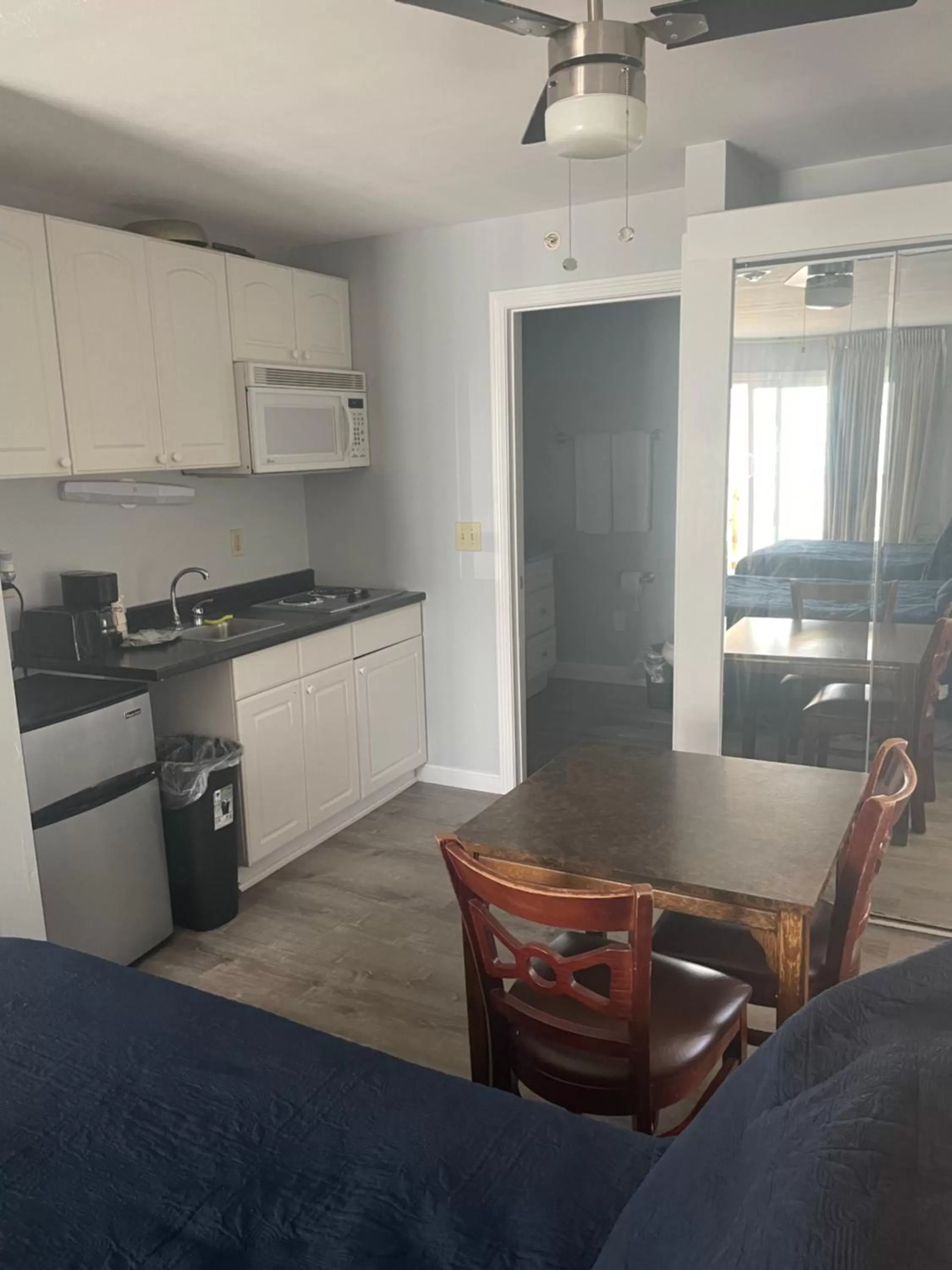 Kitchen or kitchenette in Ships Inn