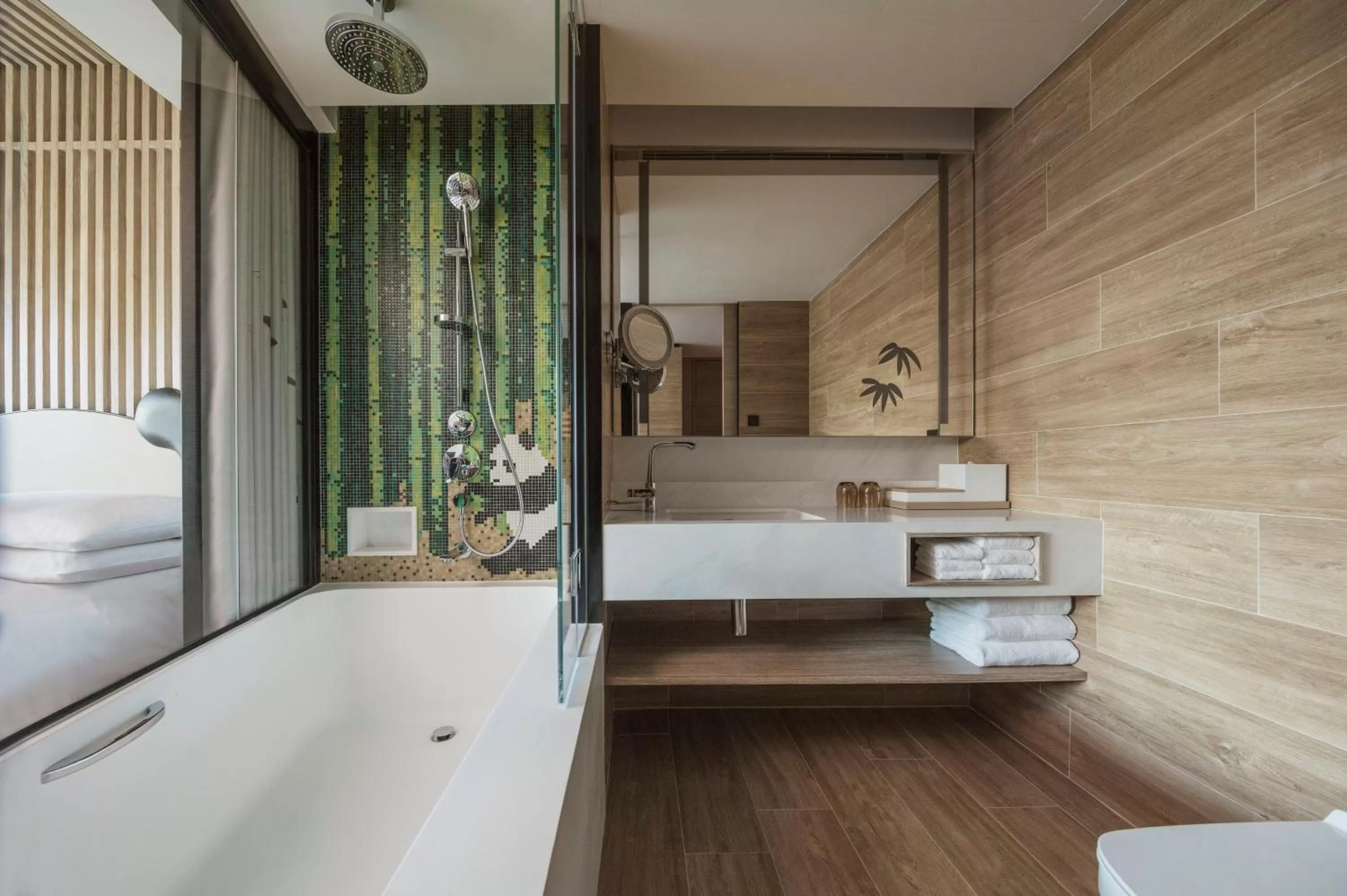 Bathroom, Bed in Hong Kong Ocean Park Marriott Hotel