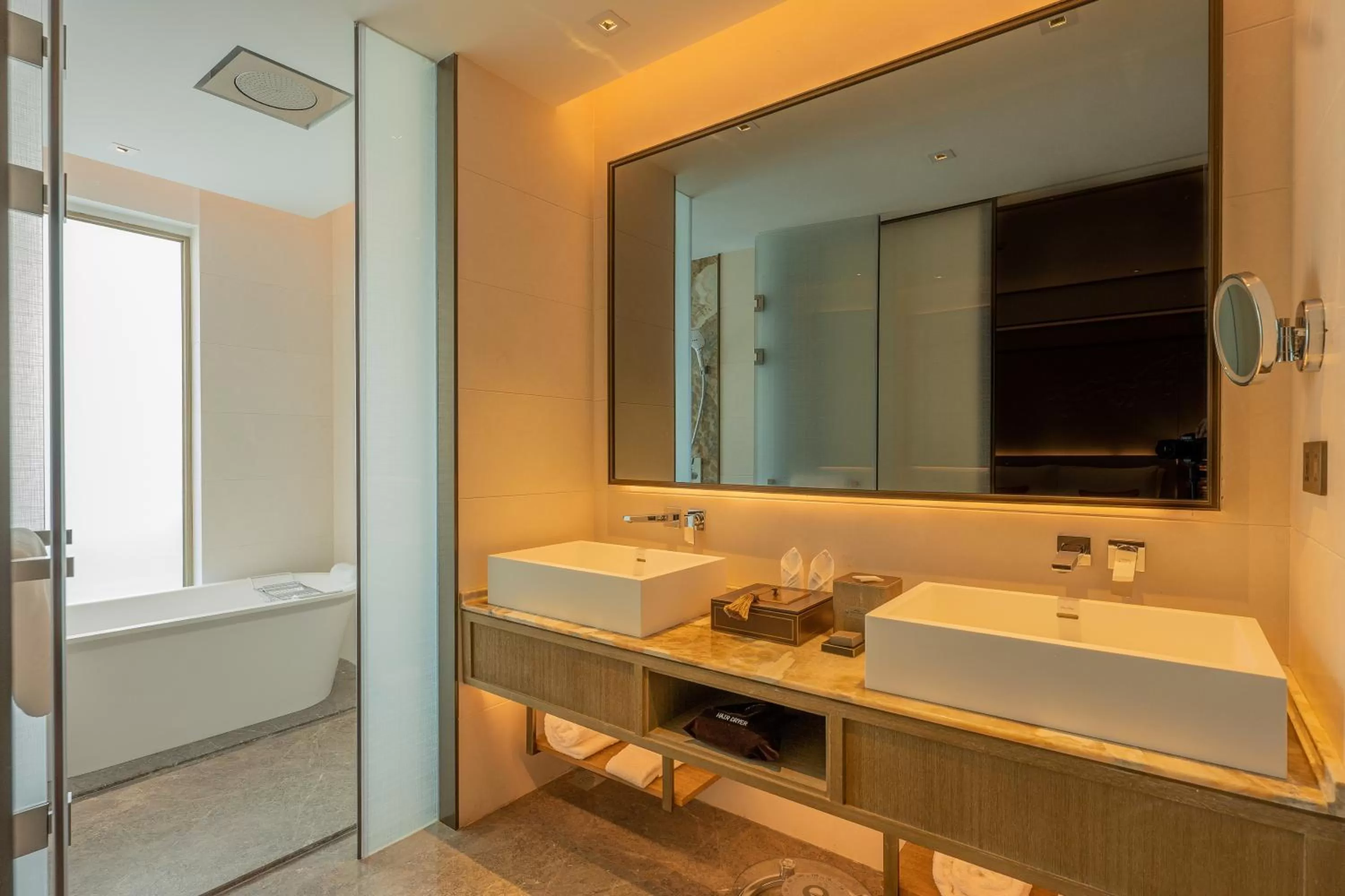 Bathroom in Howard Johnson Plaza by Wyndham Blue Bay Sihanoukville