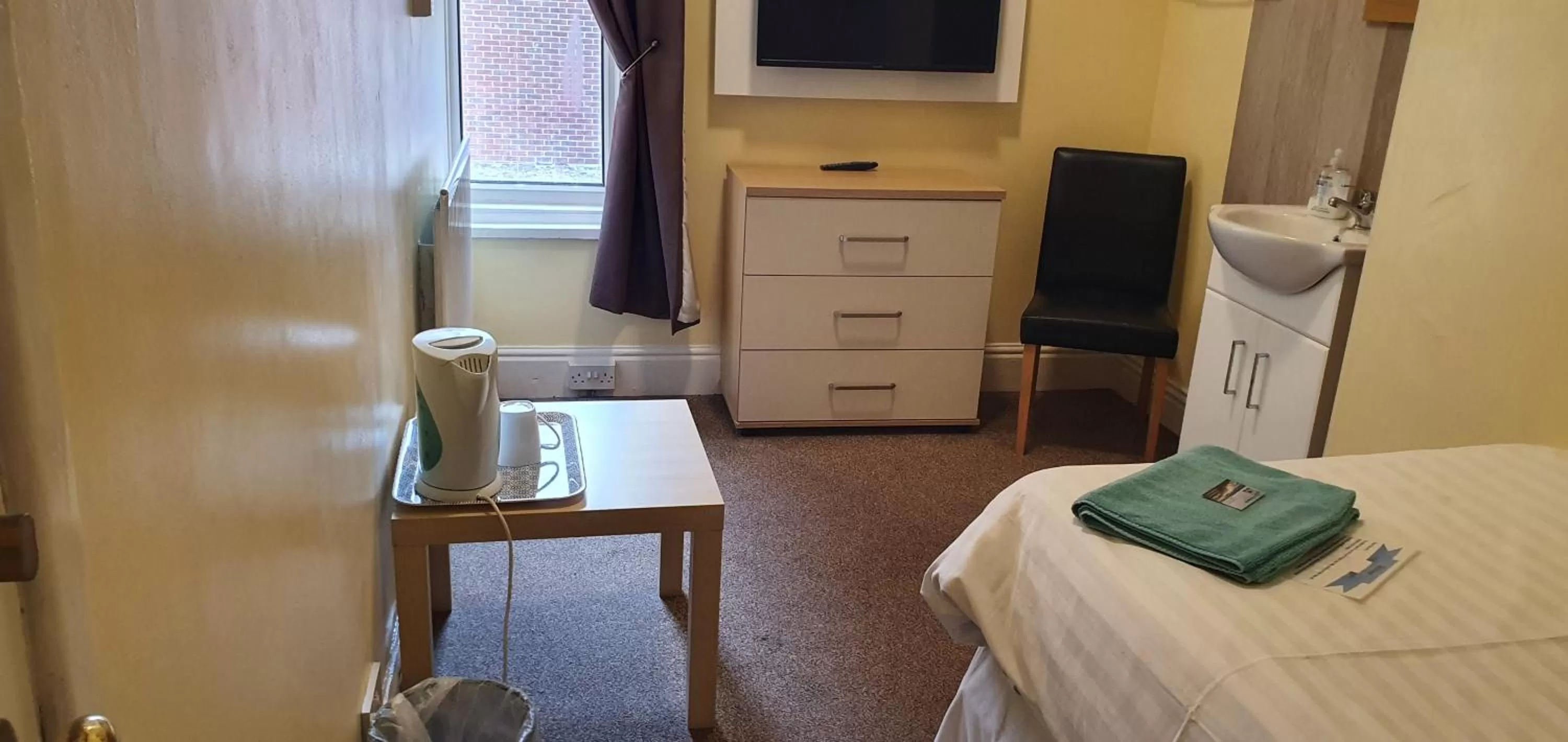 Coffee/tea facilities, Bed in The Beacon Hotel