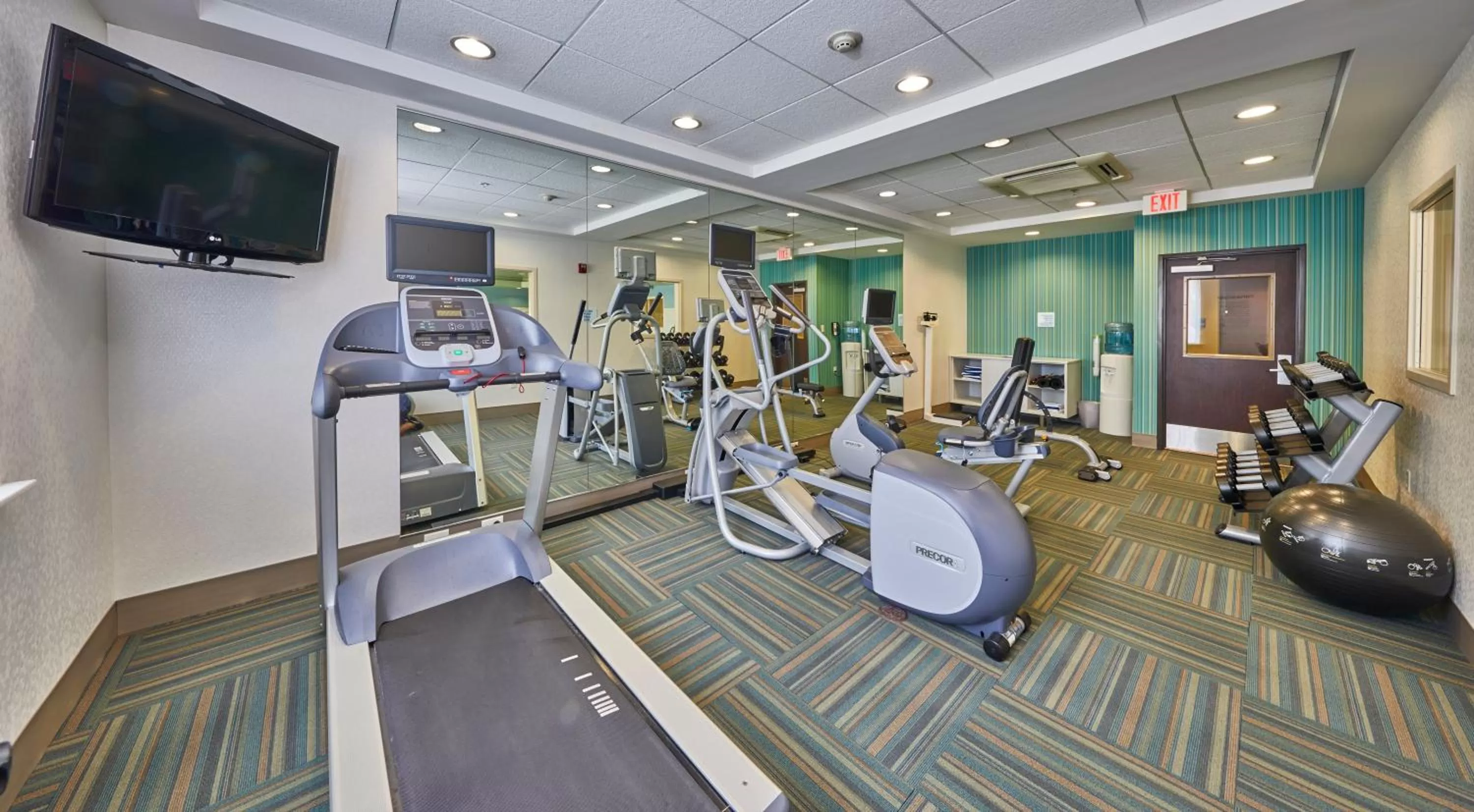 Spa and wellness centre/facilities in Holiday Inn Express Hotel & Suites Medford-Central Point by IHG