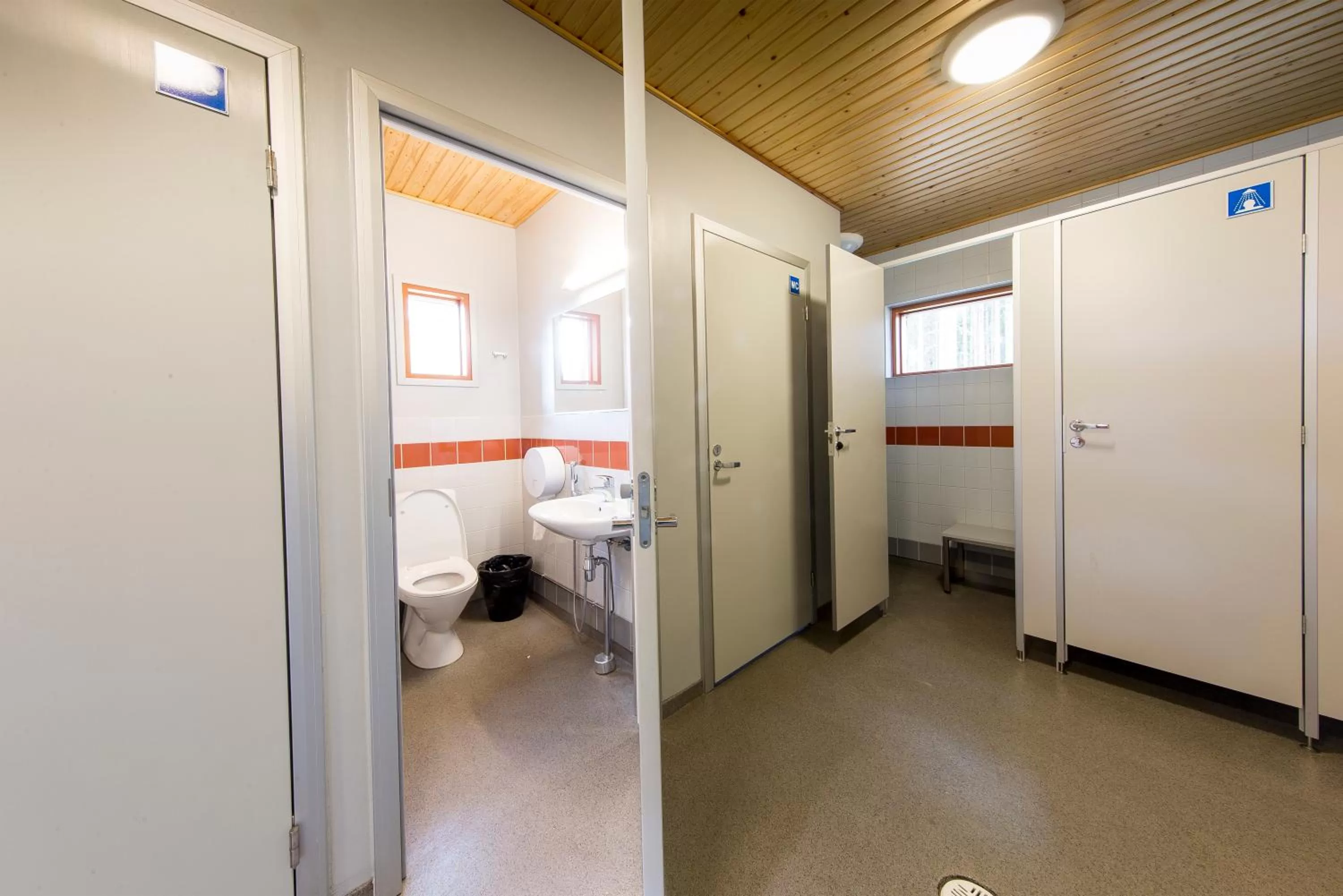 Shower in Santalahti Resort Cottages & Villas