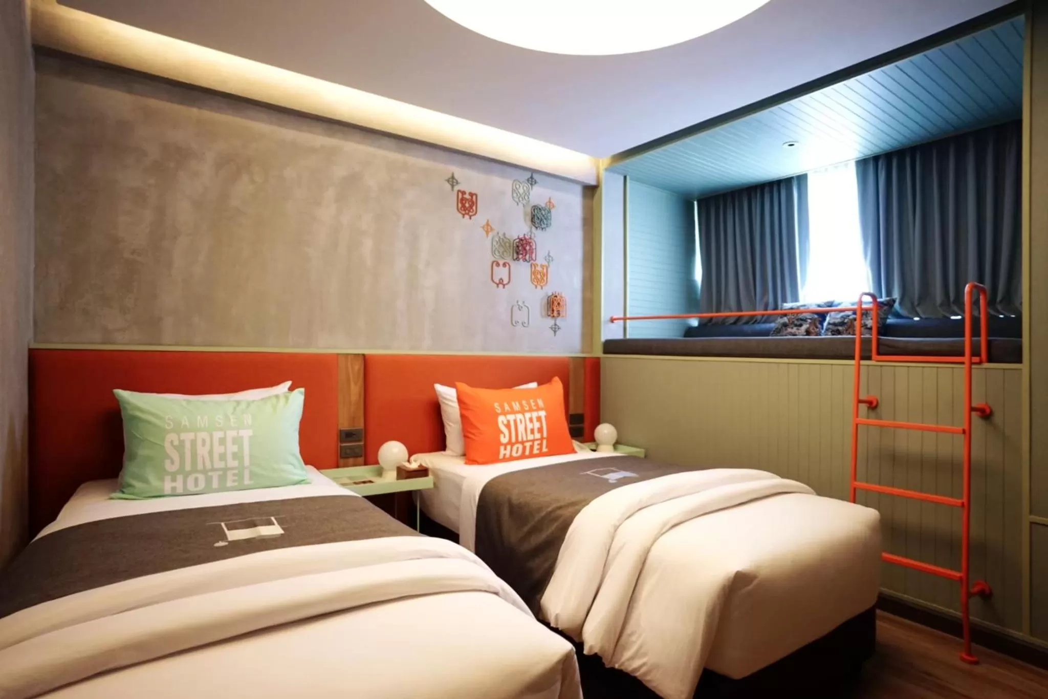 Bed in Samsen Street Hotel
