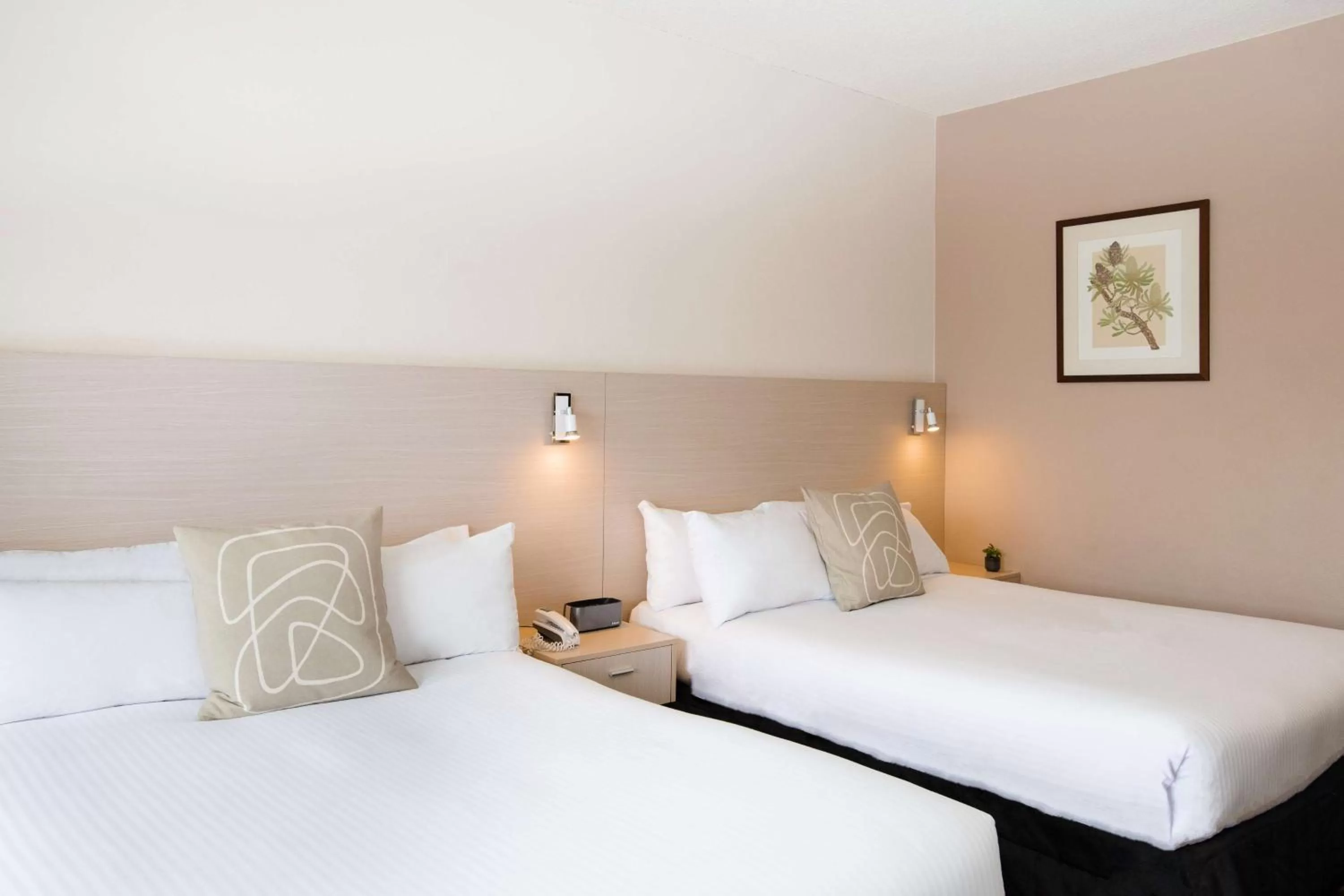 Bedroom, Bed in Sage Hotel Adelaide