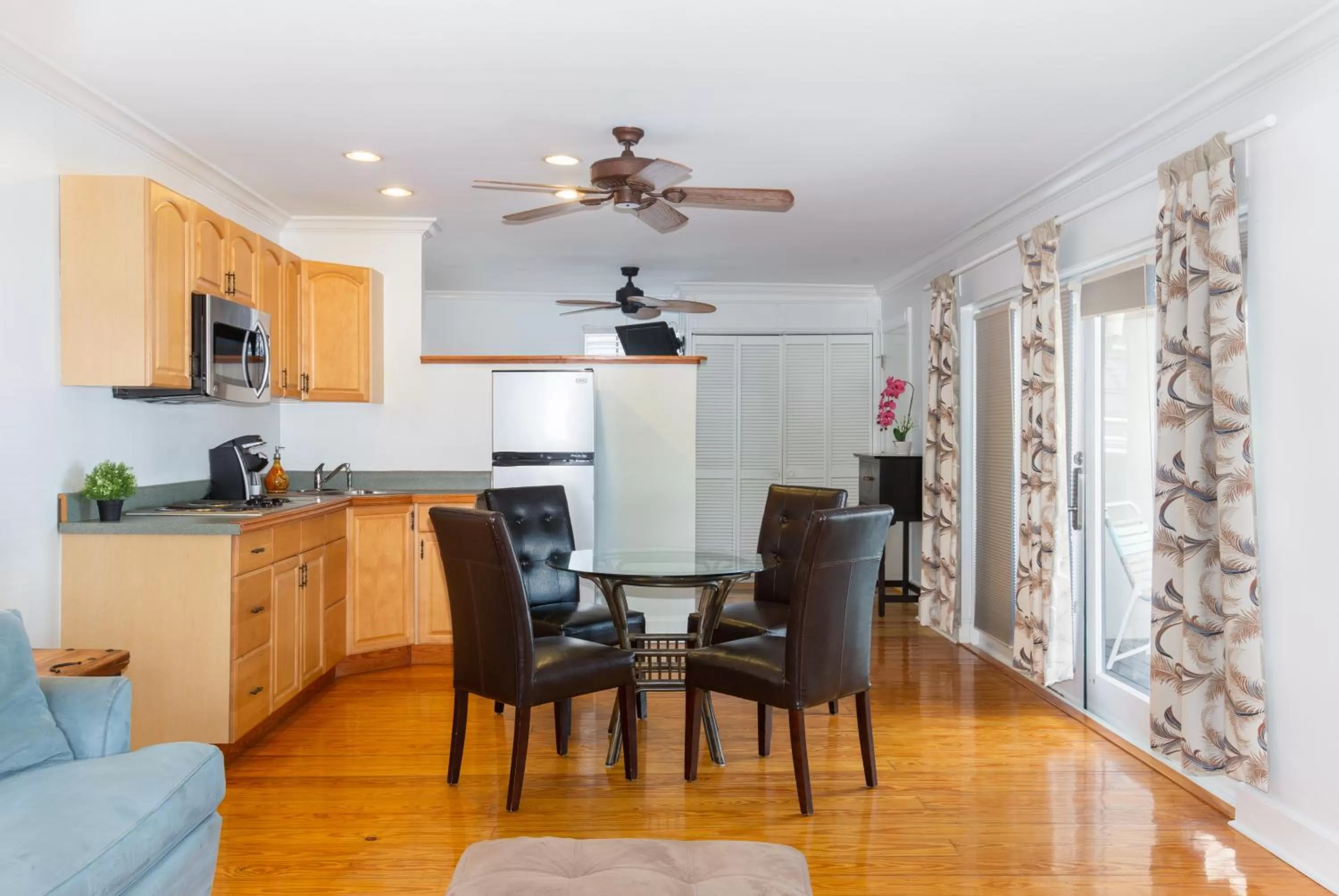 Kitchen or kitchenette in The Cabana Inn Key West - Adult Exclusive