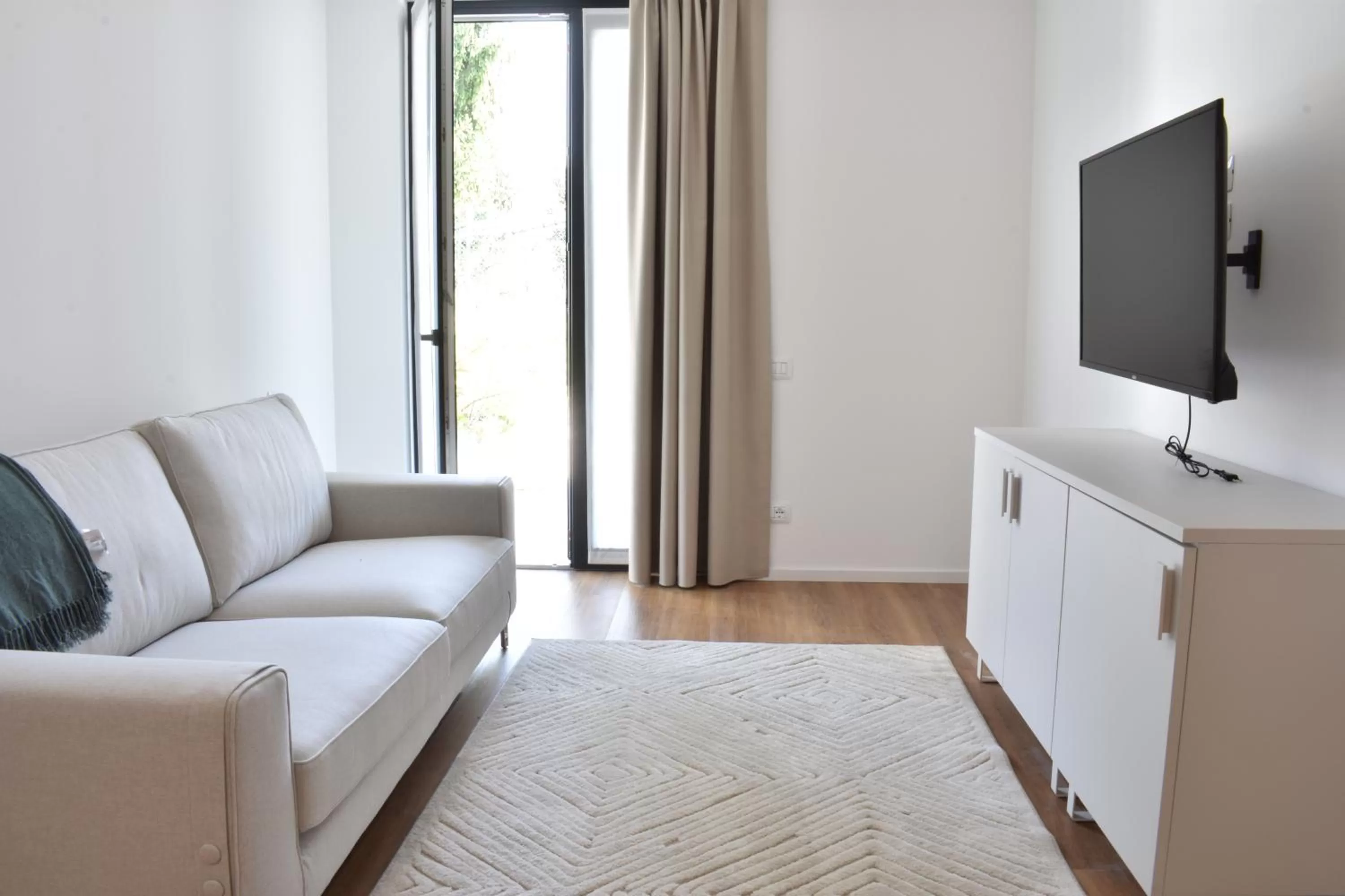 TV and multimedia in Aldeia Bianca Village