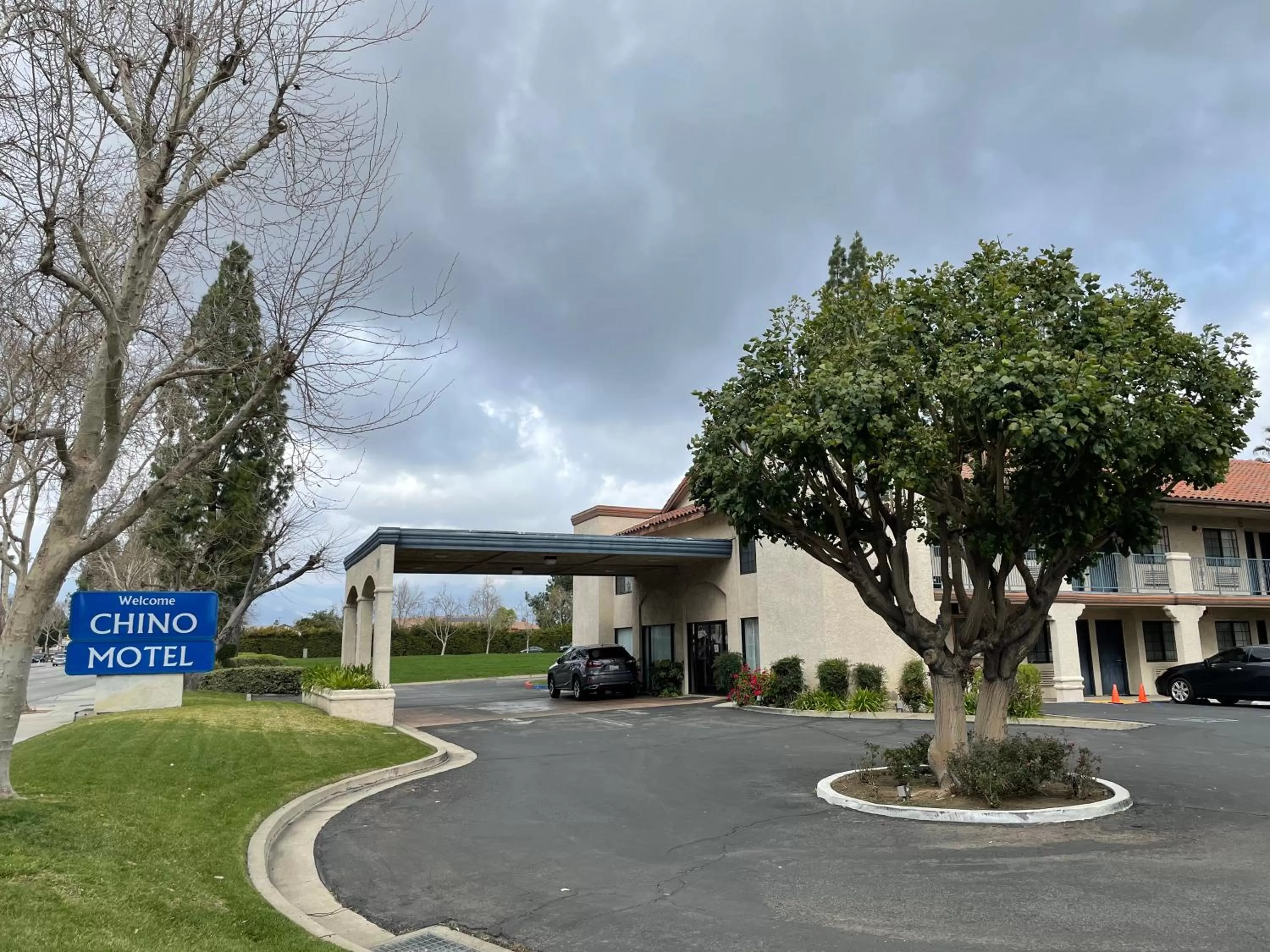 Facade/entrance in Chino Motel