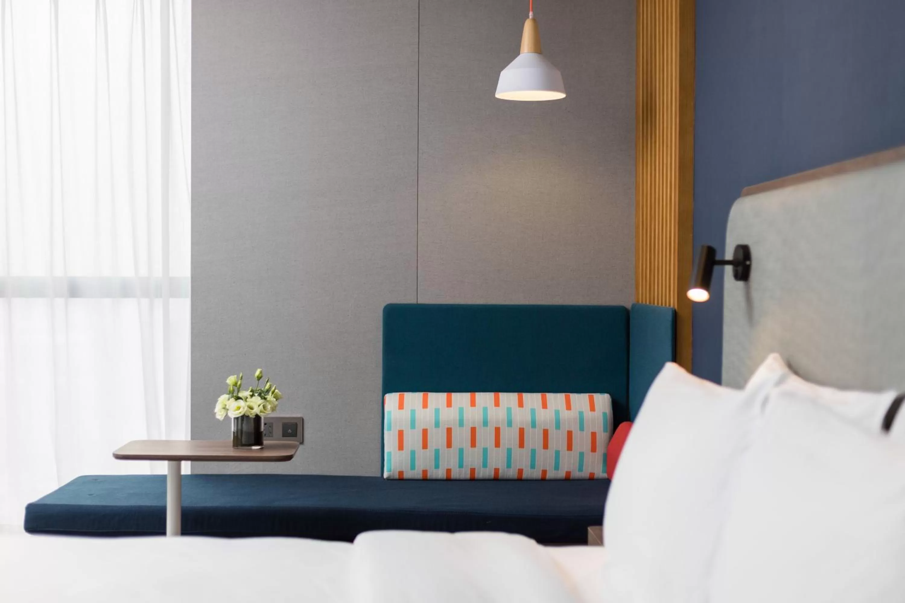 Photo of the whole room, Bed in Holiday Inn Express Foshan Chancheng by IHG