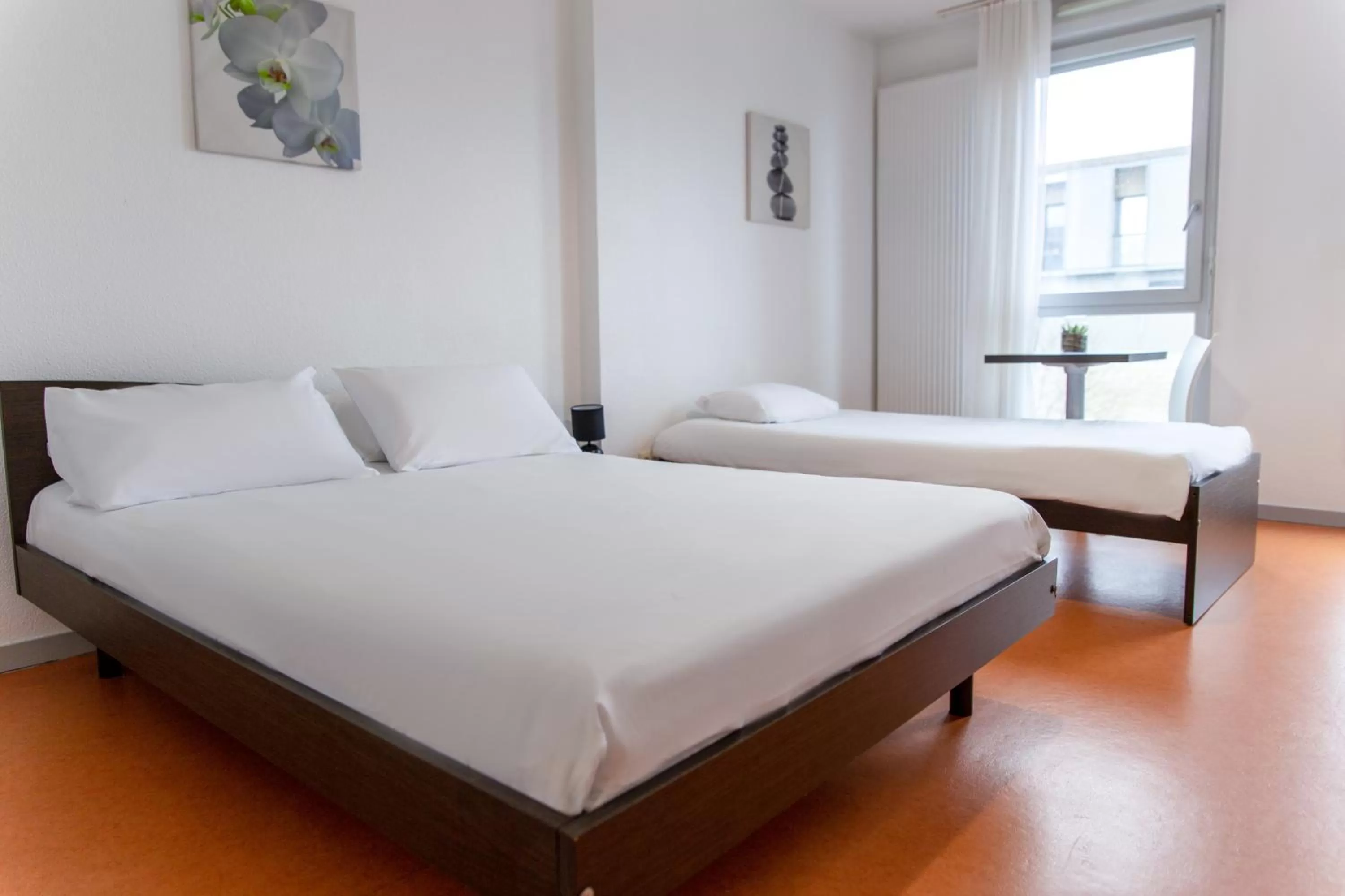 Bed in Comfort Aparthotel Besancon Hauts du Chazal