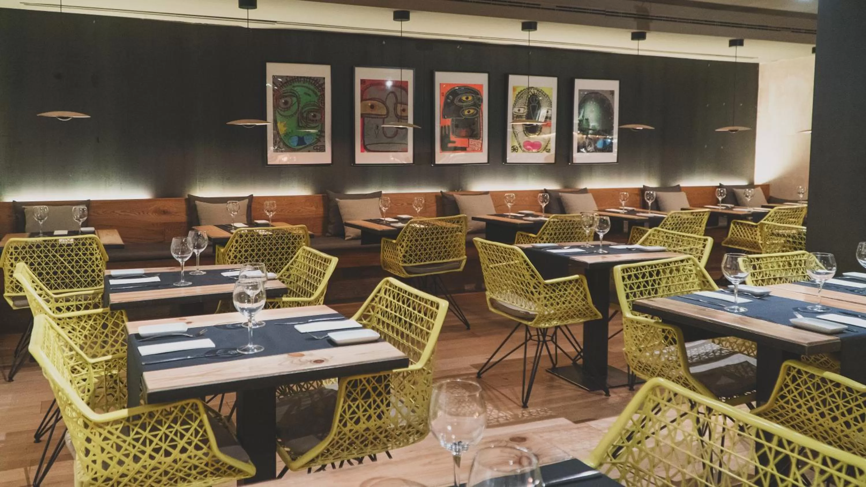 Restaurant/places to eat in Zenit Abeba