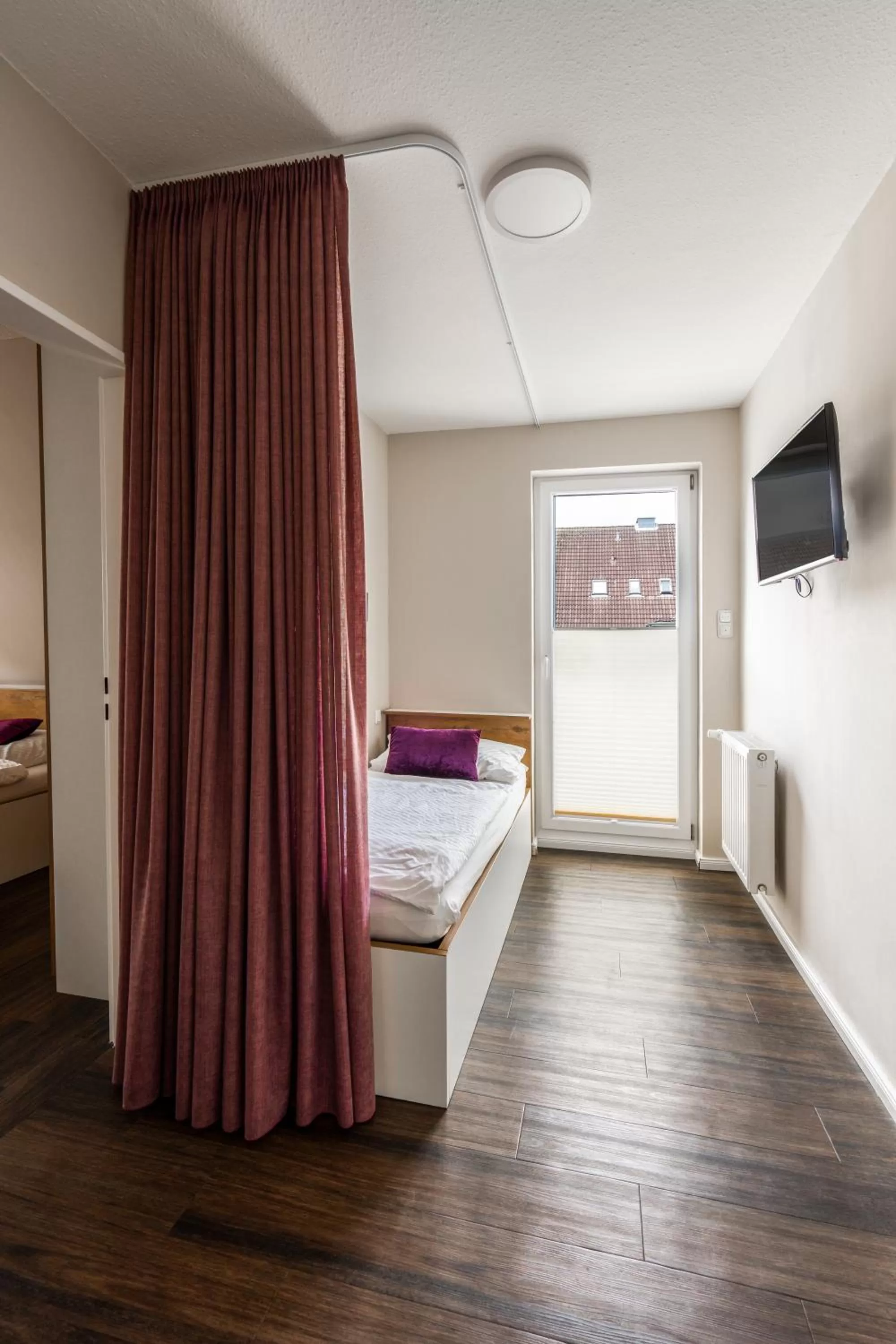 Photo of the whole room, Bed in Hotel Luina Beach