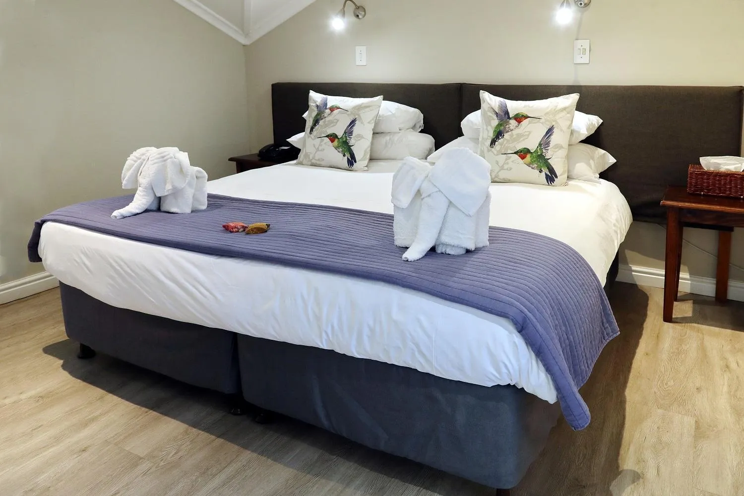 Bed in Blue Bay Lodge