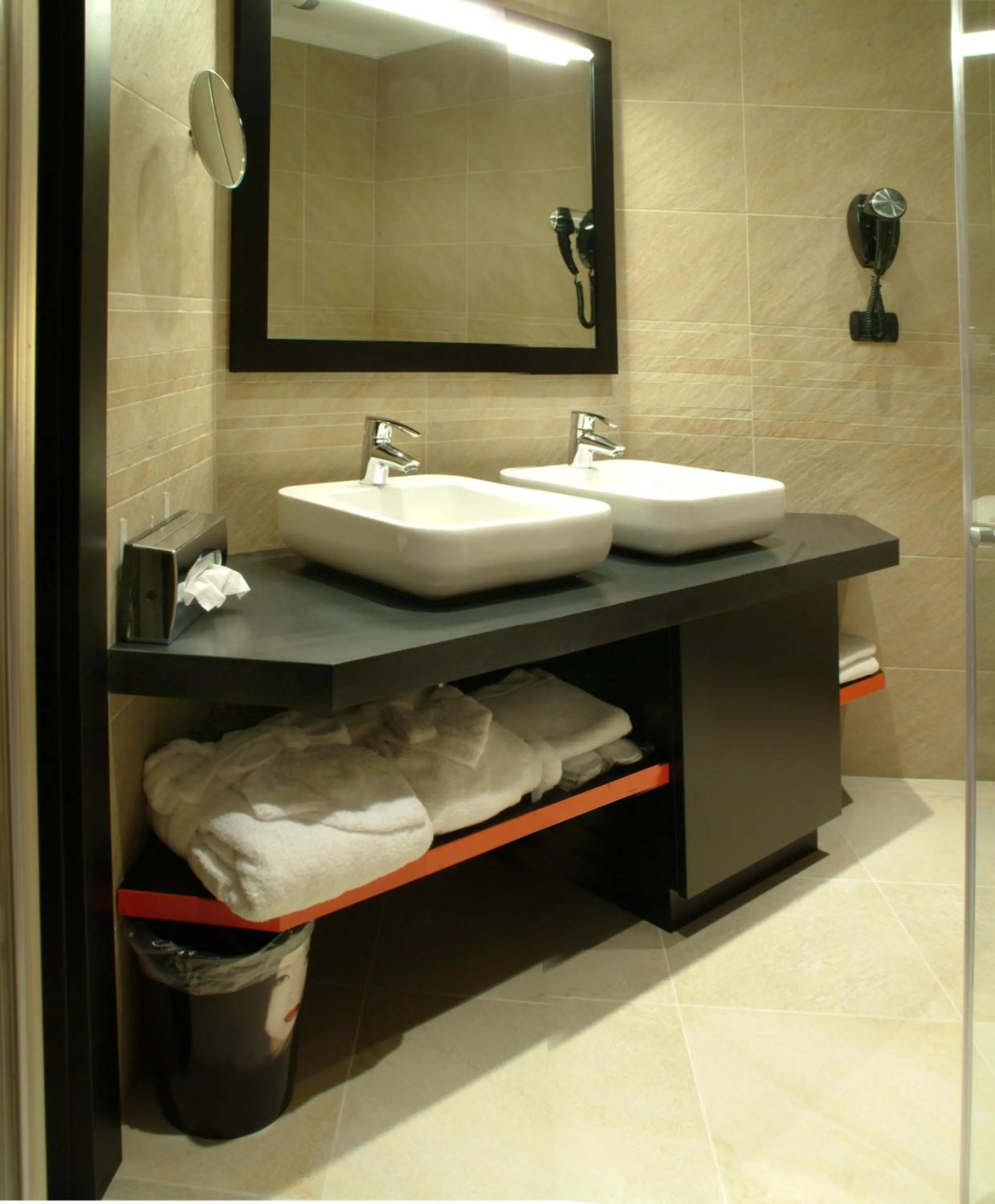 Bathroom in Amatì Design Green Hotel