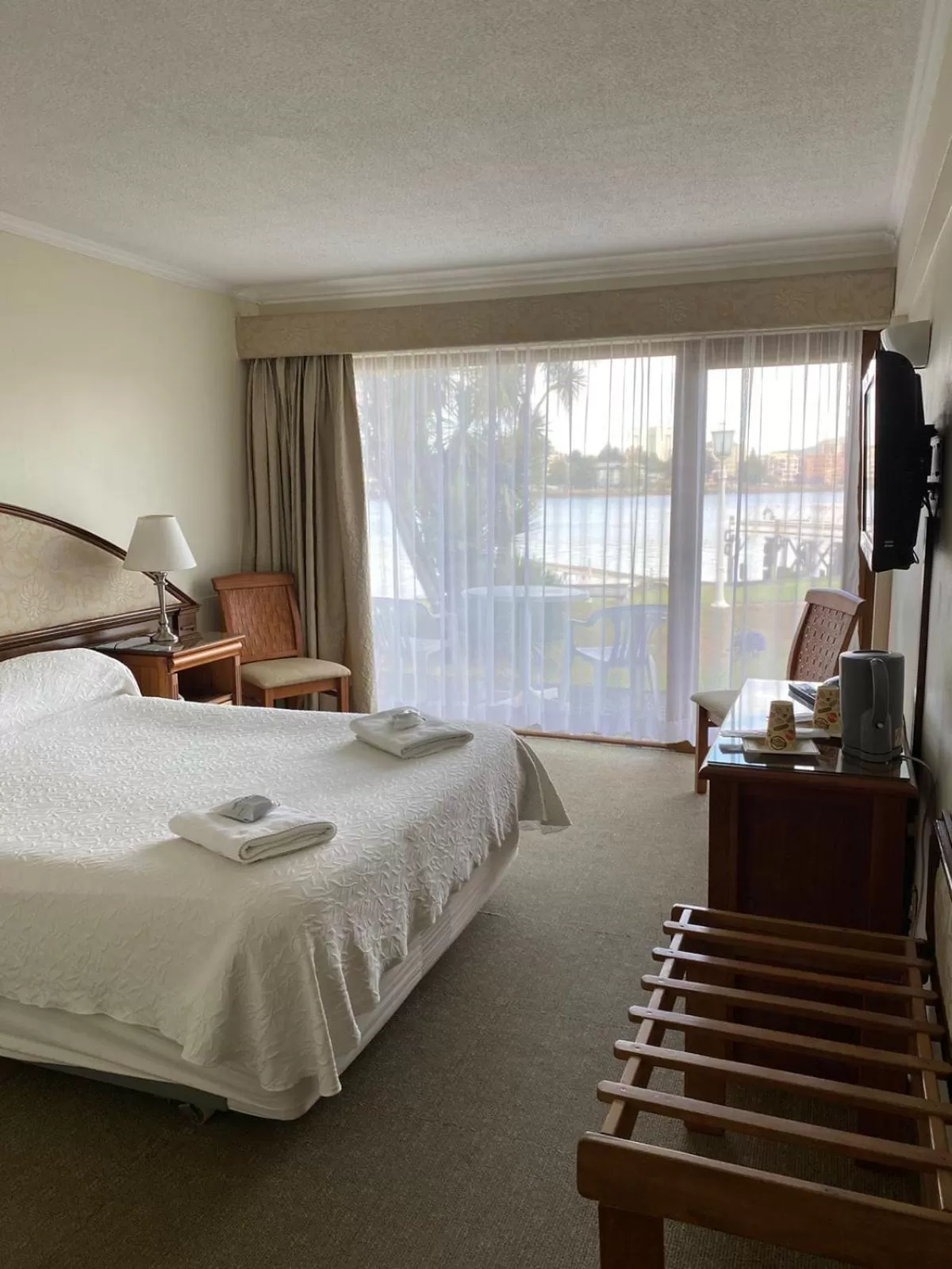 Villa del Rio Express