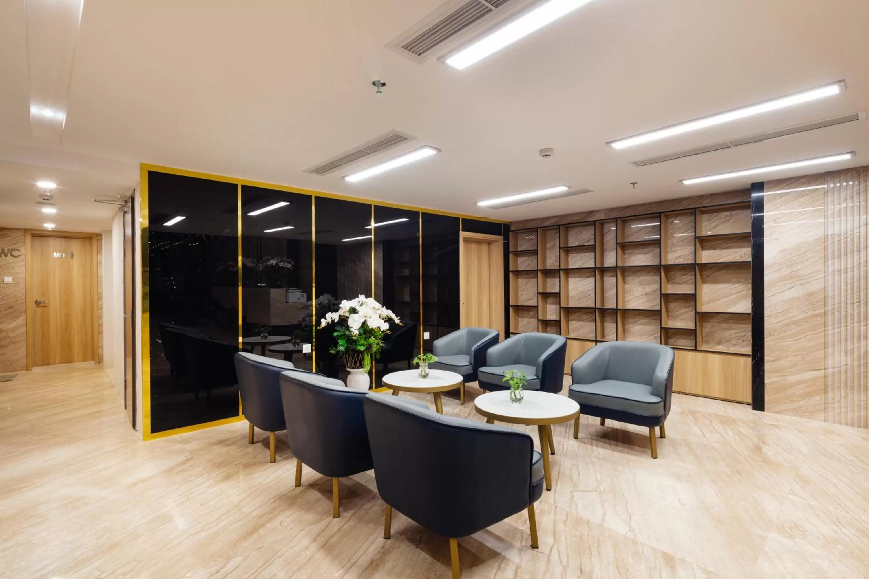 Lobby or reception in VENTANA NHA TRANG HOTEL