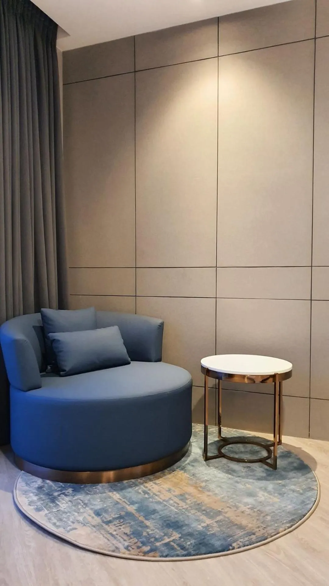 Living room in Golden City Rayong Hotel