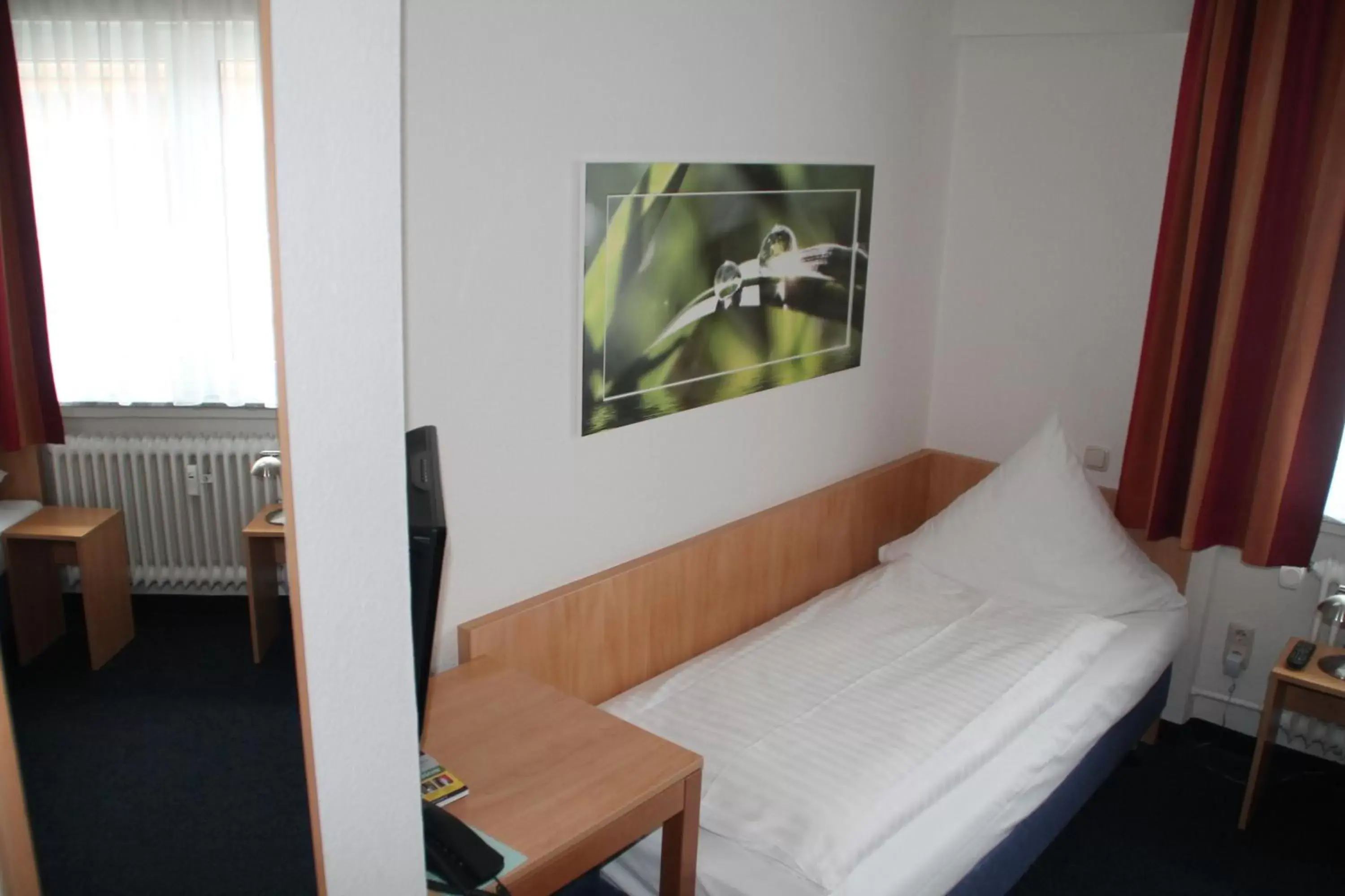 Single Room in Hotel Römerhof Hanau by Trip Inn Single Room in Hotel Römerhof Hanau by Trip Inn