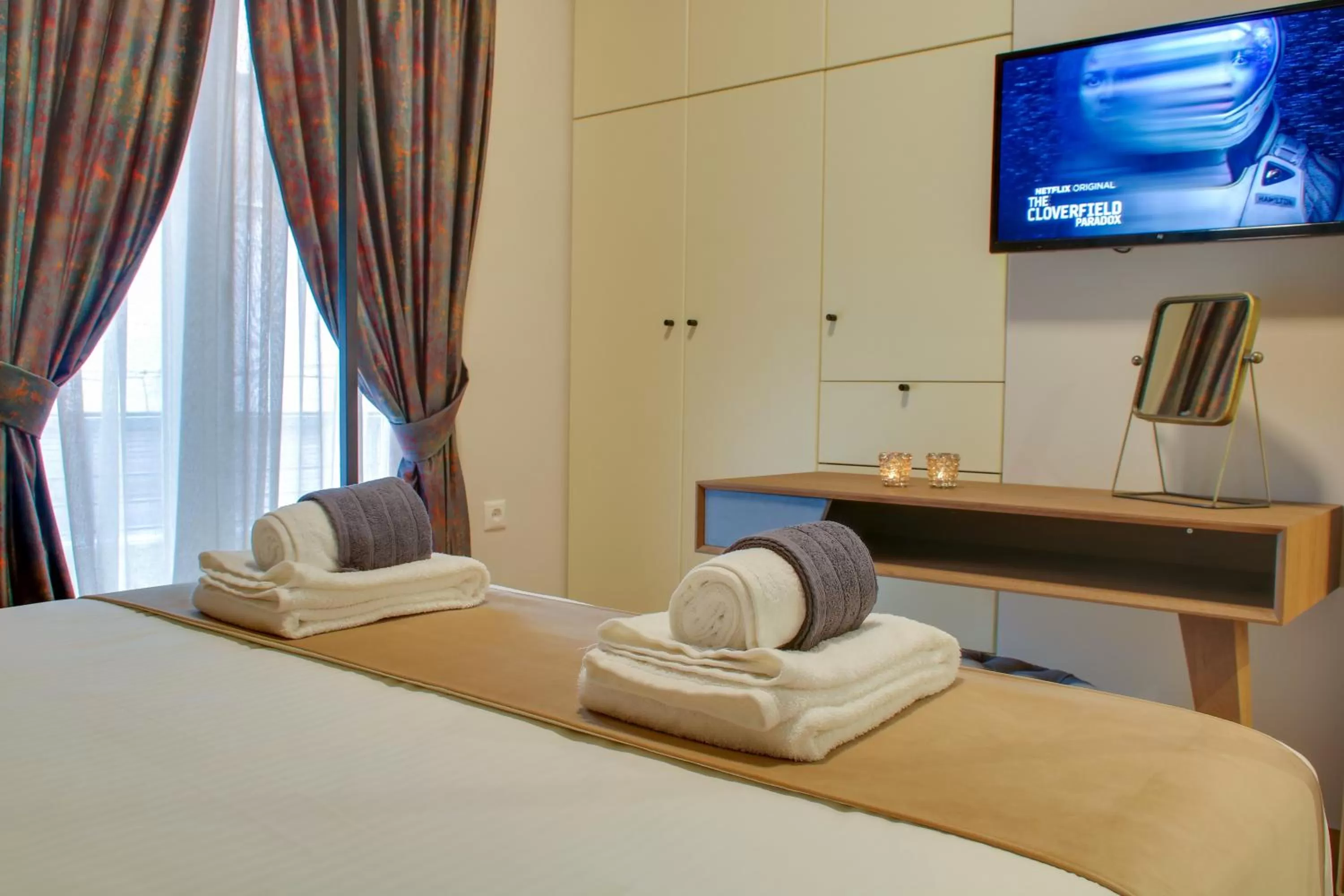 TV and multimedia, Bed in AthINN Residence