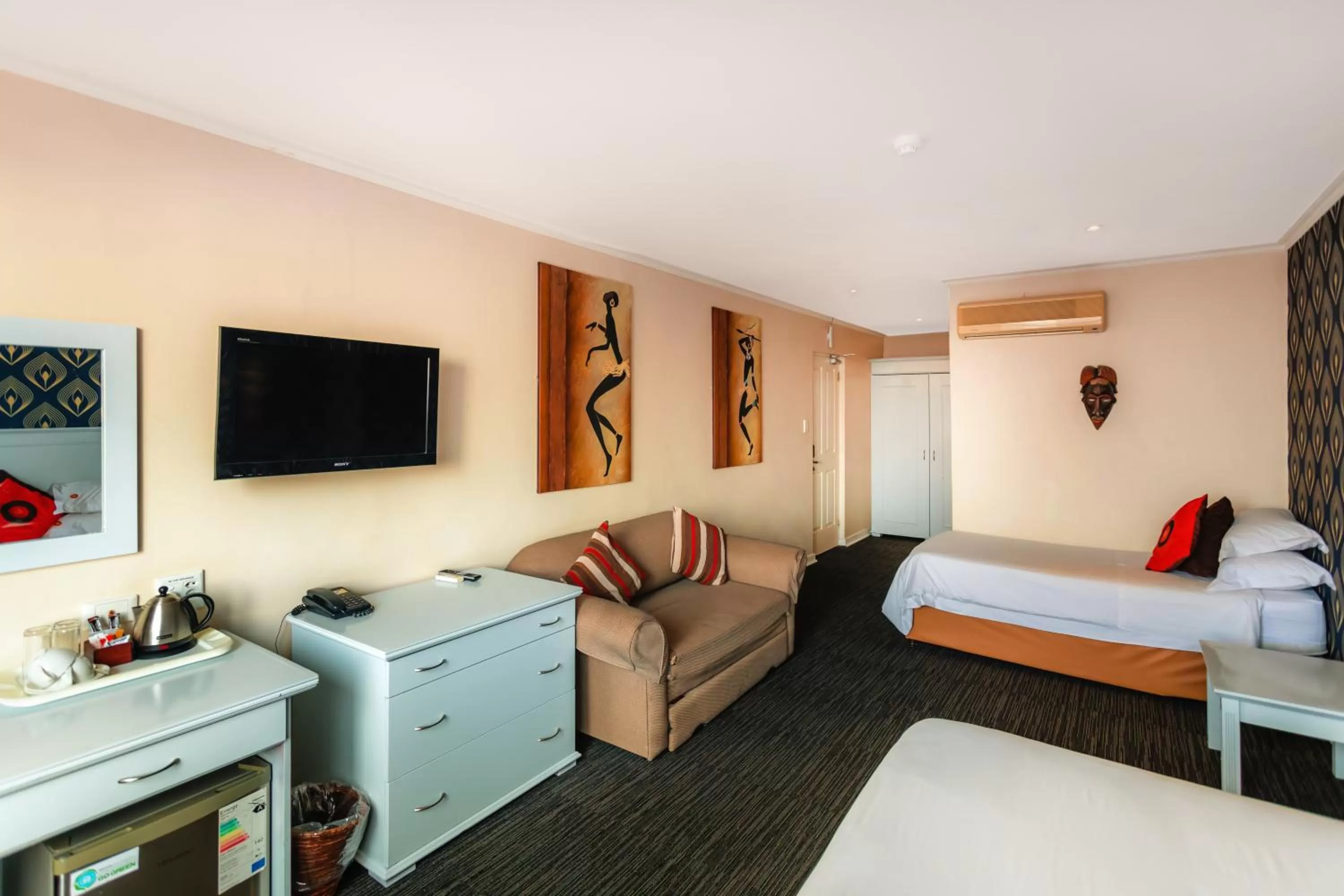 Bedroom, Bed in Florida Park Hotel, Florida Road