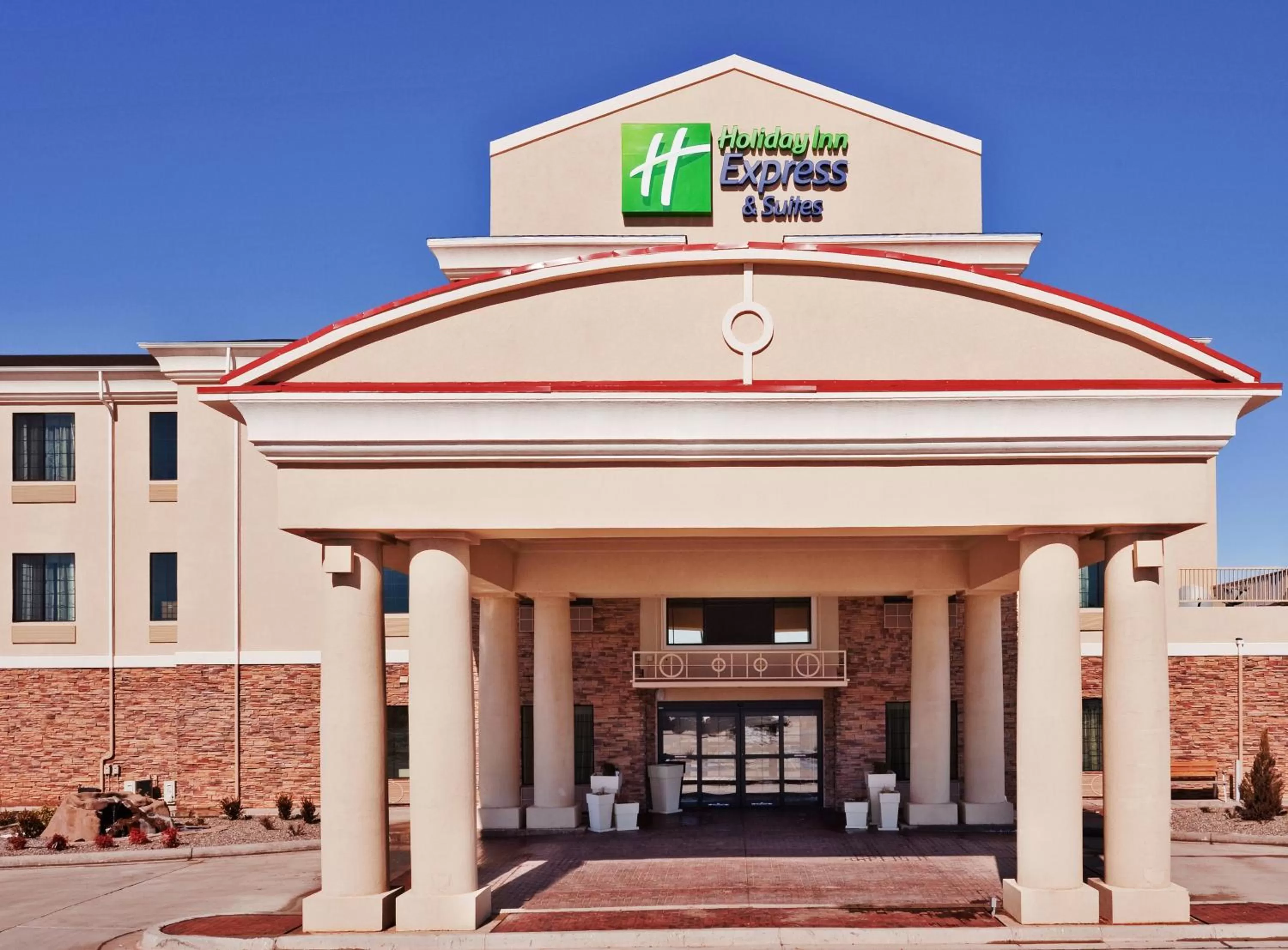 Property building in Holiday Inn Express & Suites Clovis, an IHG Hotel