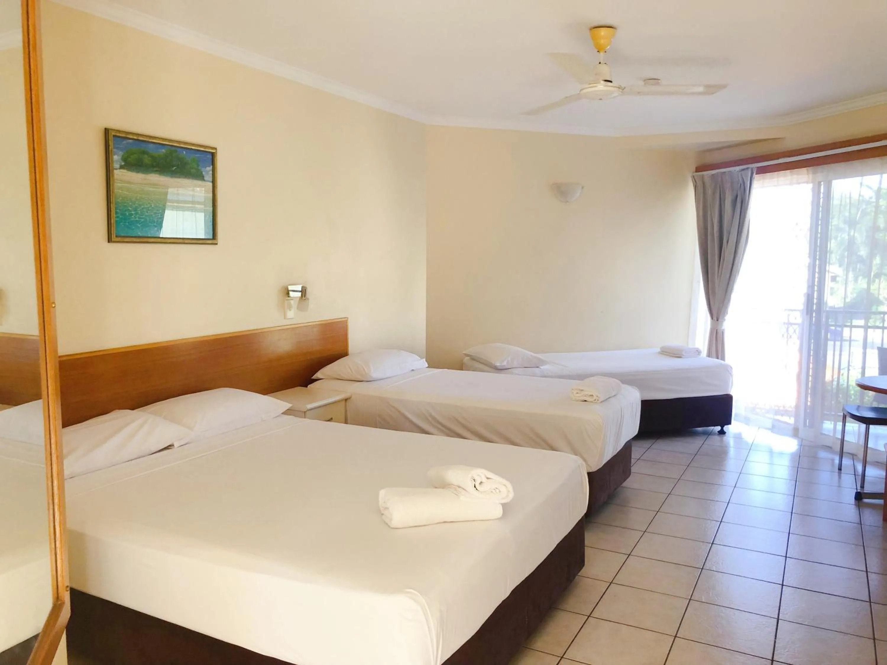 Photo of the whole room, Bed in Tropical Queenslander