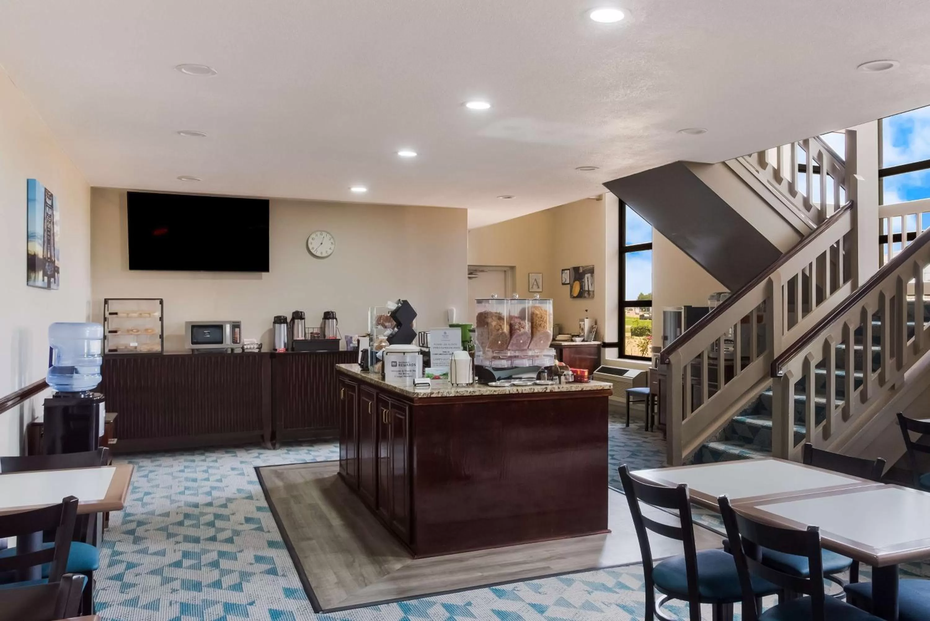 Breakfast in SureStay Plus Hotel by Best Western Greenwood