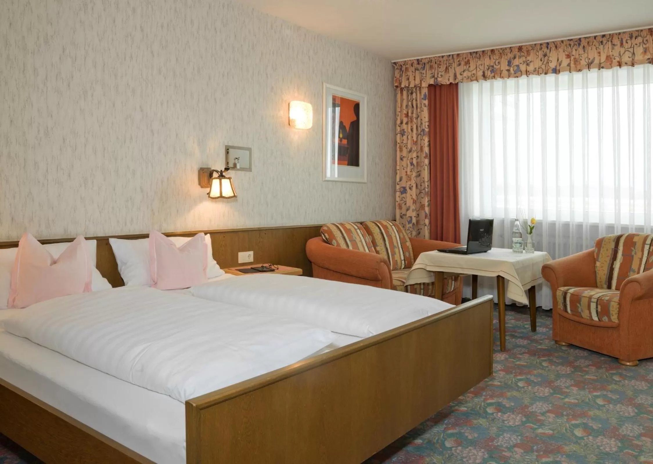 Photo of the whole room, Bed in Hotel Pension Fent