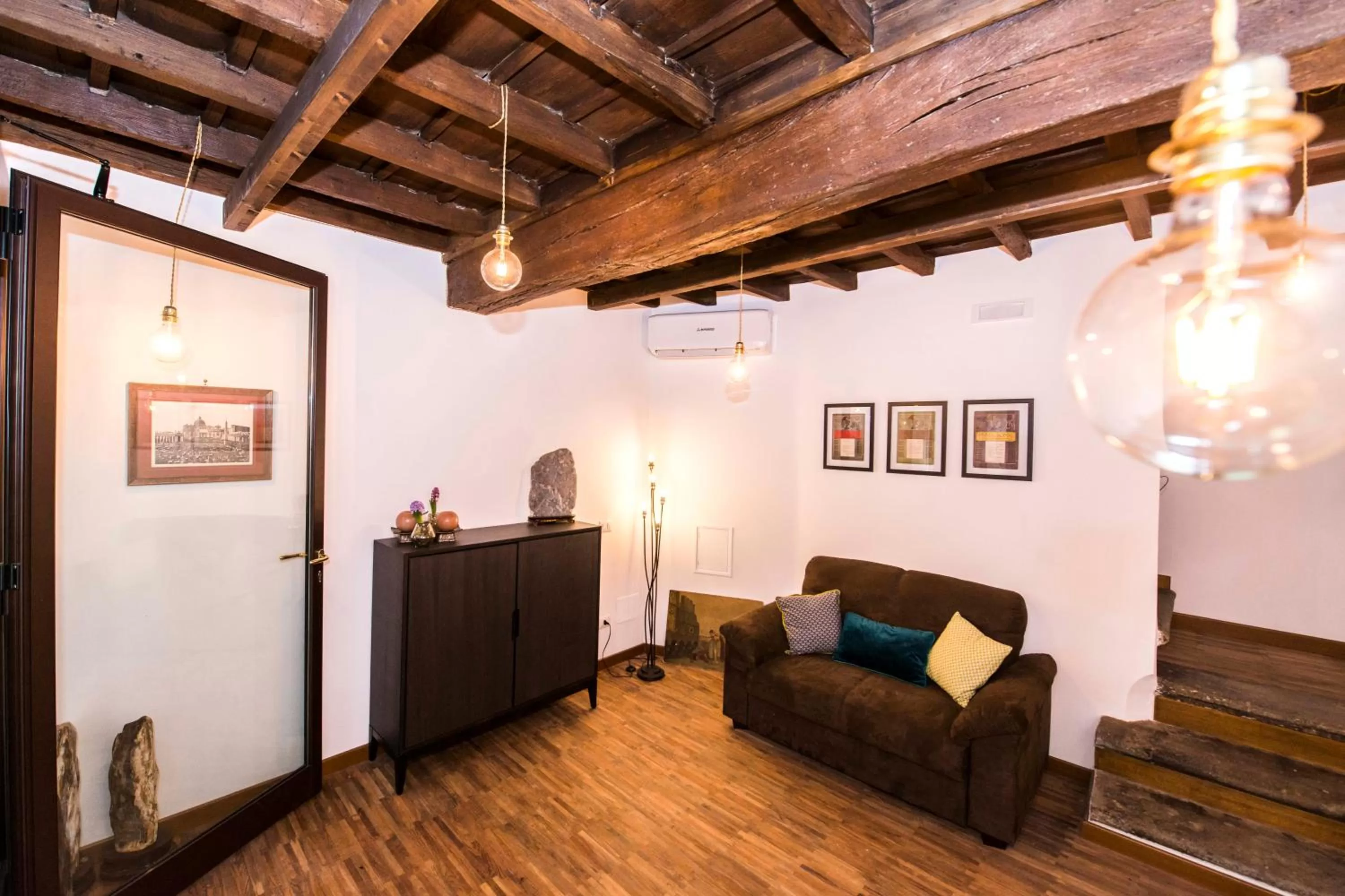 Facade/entrance in Vicolo 22 - Residenze Romanae