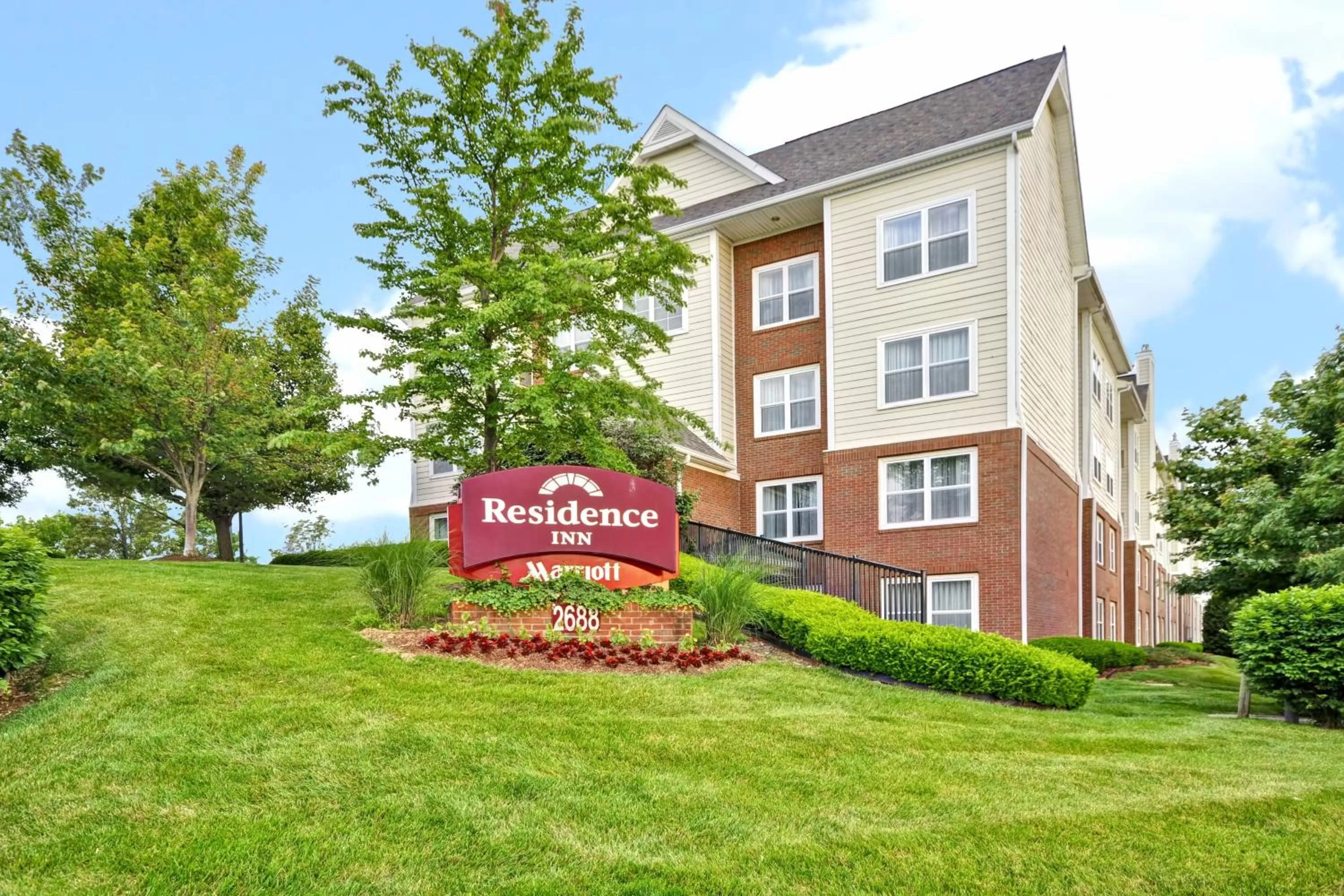 Property building in Residence Inn Lexington South Hamburg Place